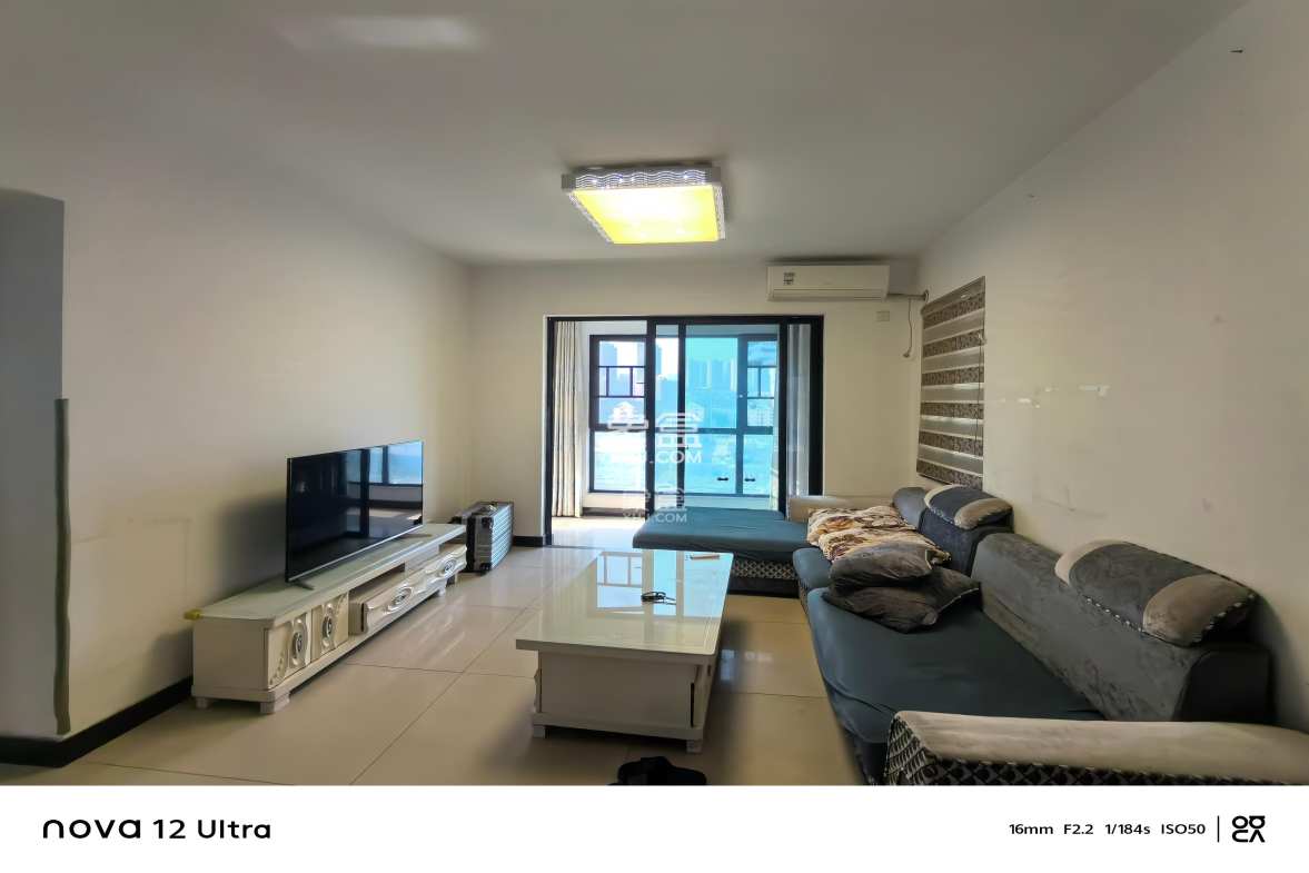 兴旺正佳广场(金石雅苑) 3室2厅1卫 2400.0元/月 兴旺正佳广场(金石雅苑) 3室2厅1卫 2400.0元/月室内图