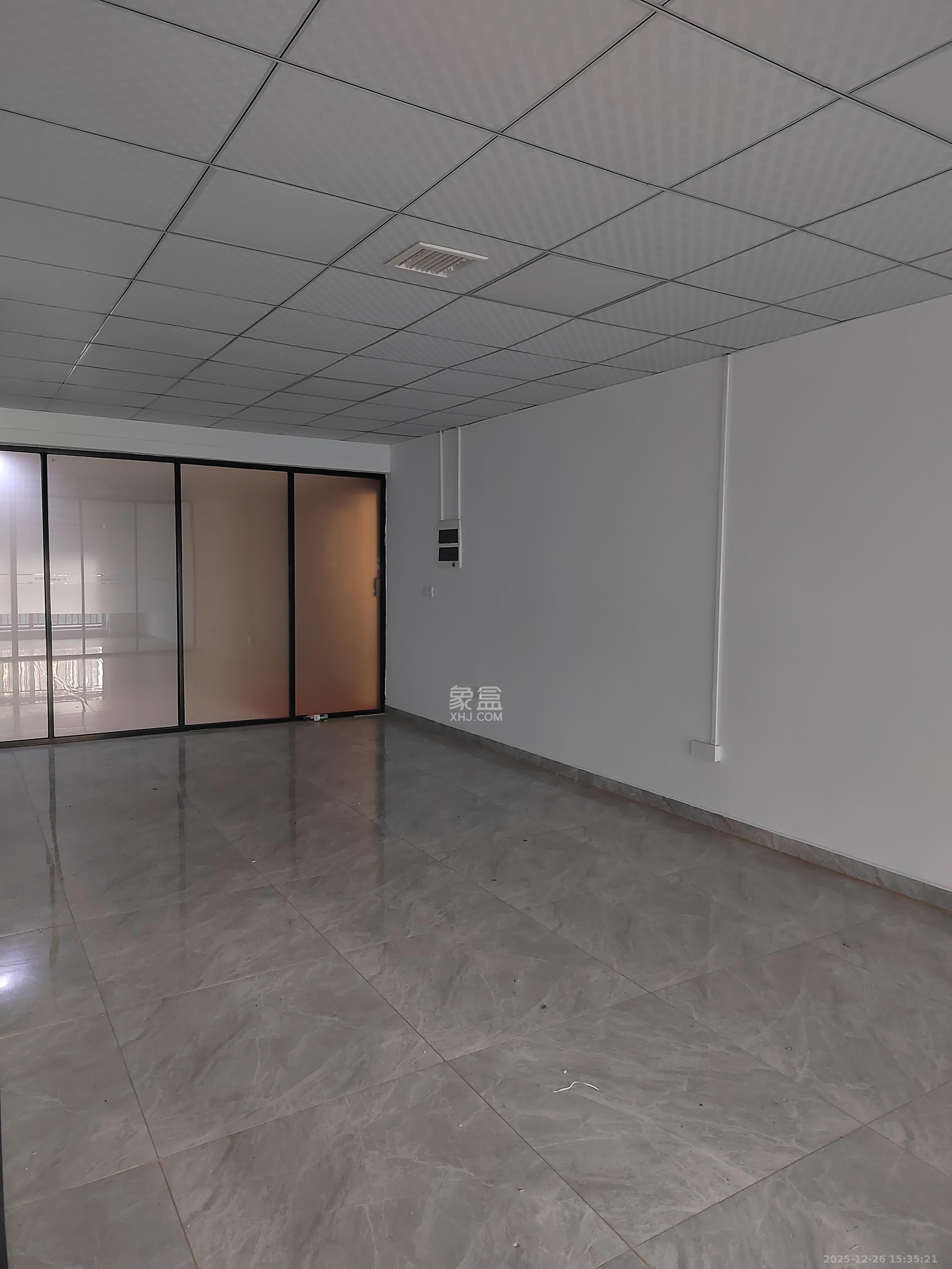 洋湖创富中心   258.0㎡      7000.0元/月室内图