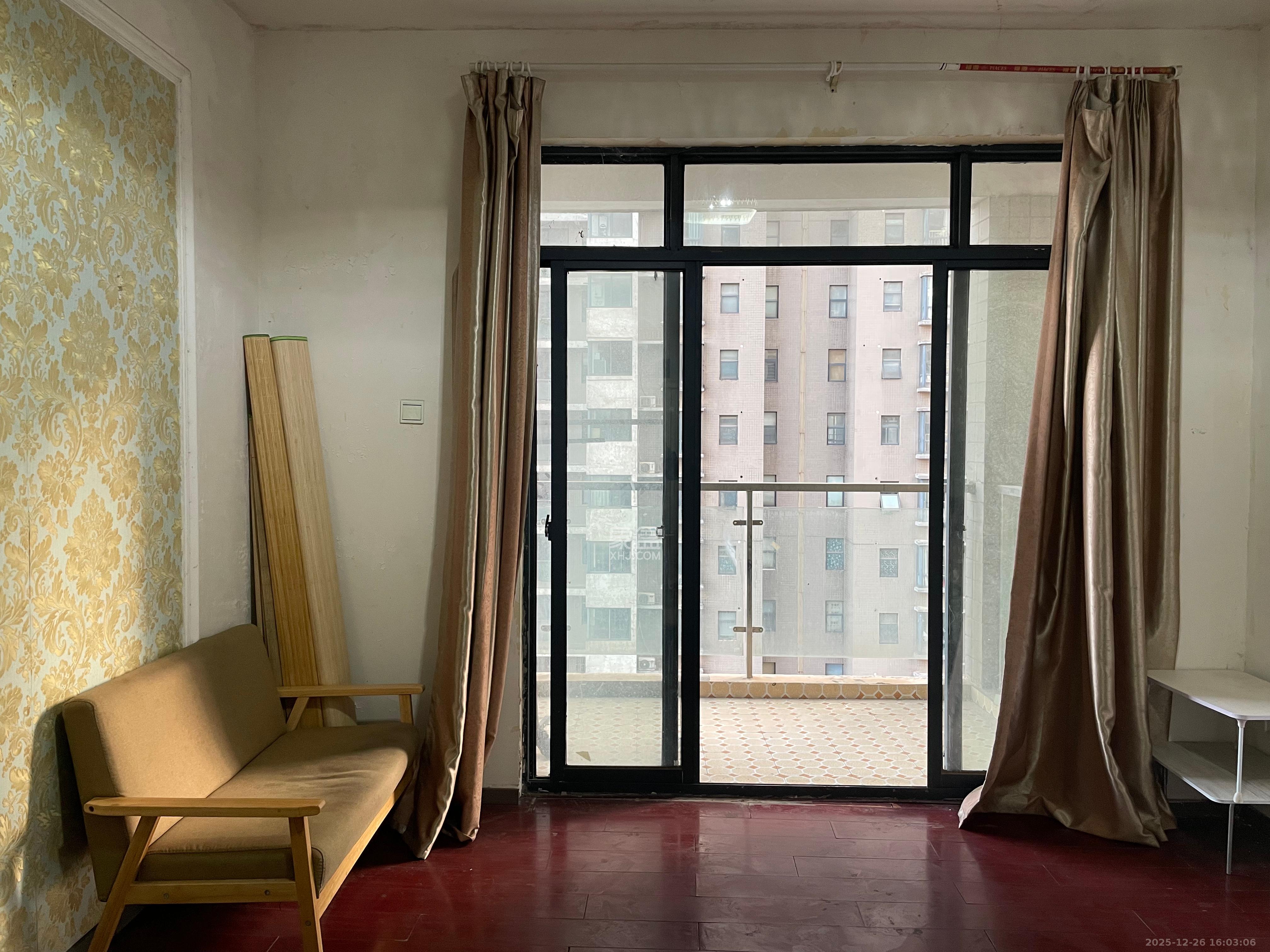 湘江世纪城瑞江苑  3室1厅1卫    1500.0元/月室内图