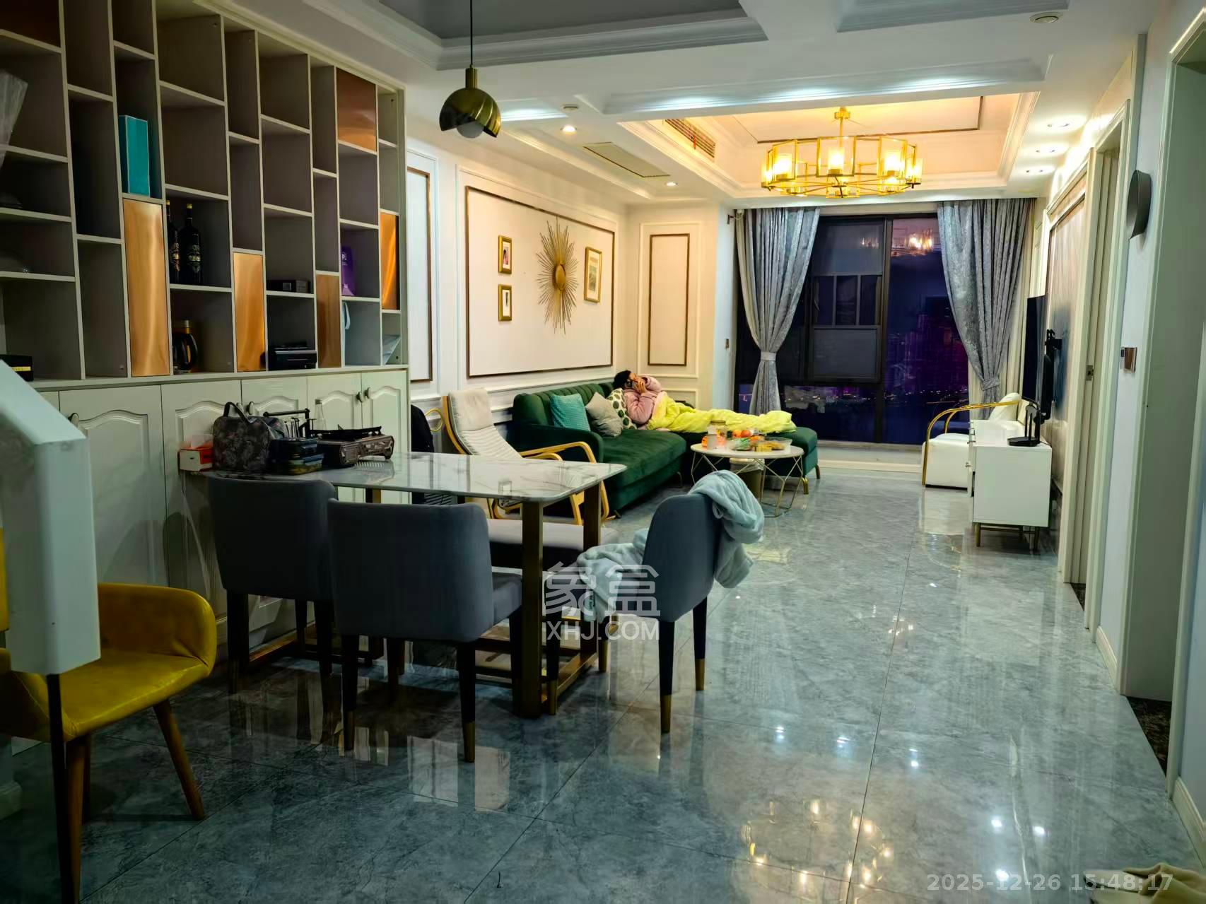 保利西海岸A区  3室2厅2卫    6000.0元/月