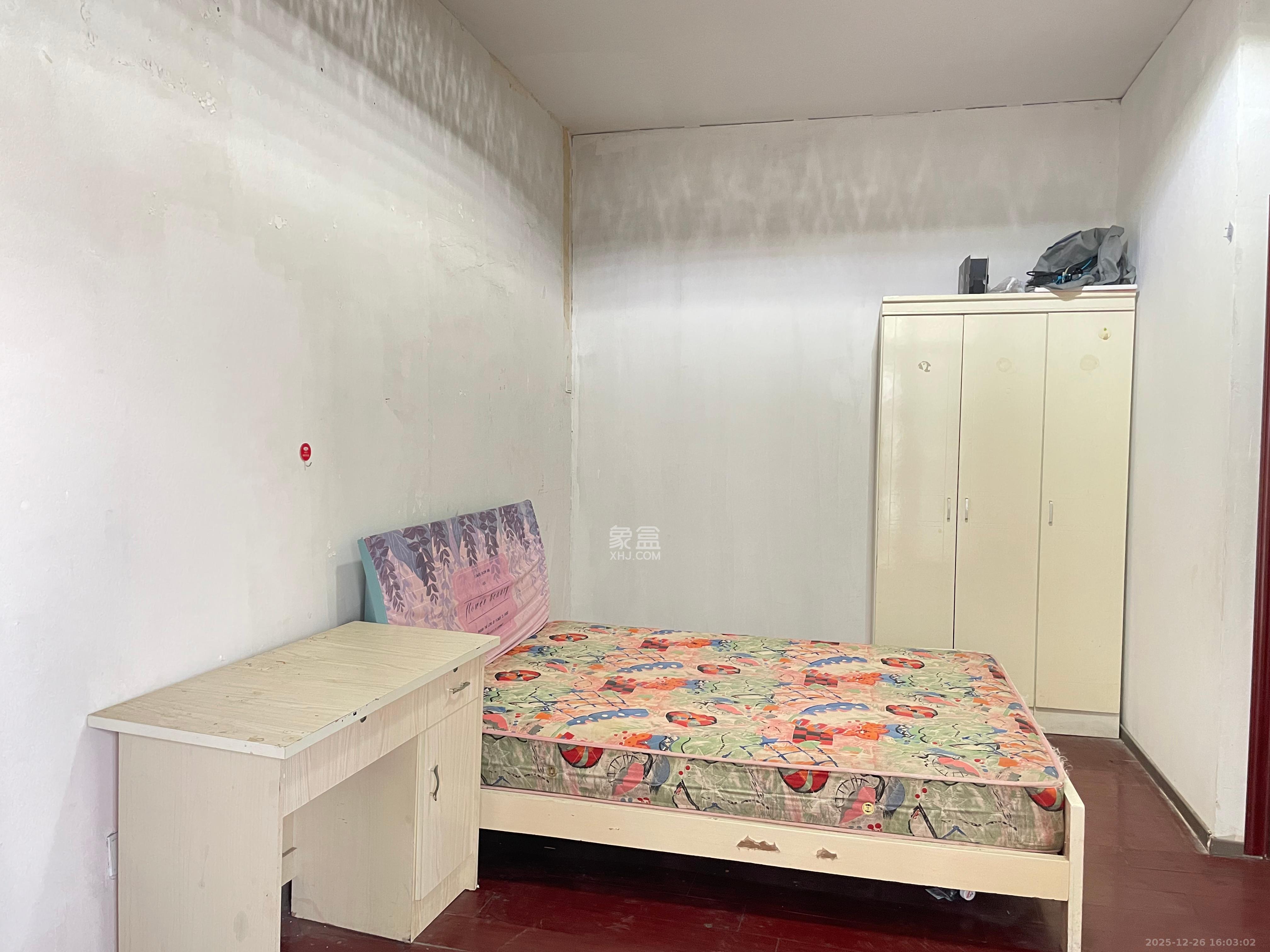 湘江世纪城瑞江苑 3室1厅1卫 1500.0元/月 湘江世纪城瑞江苑 3室1厅1卫 1500.0元/月室内图