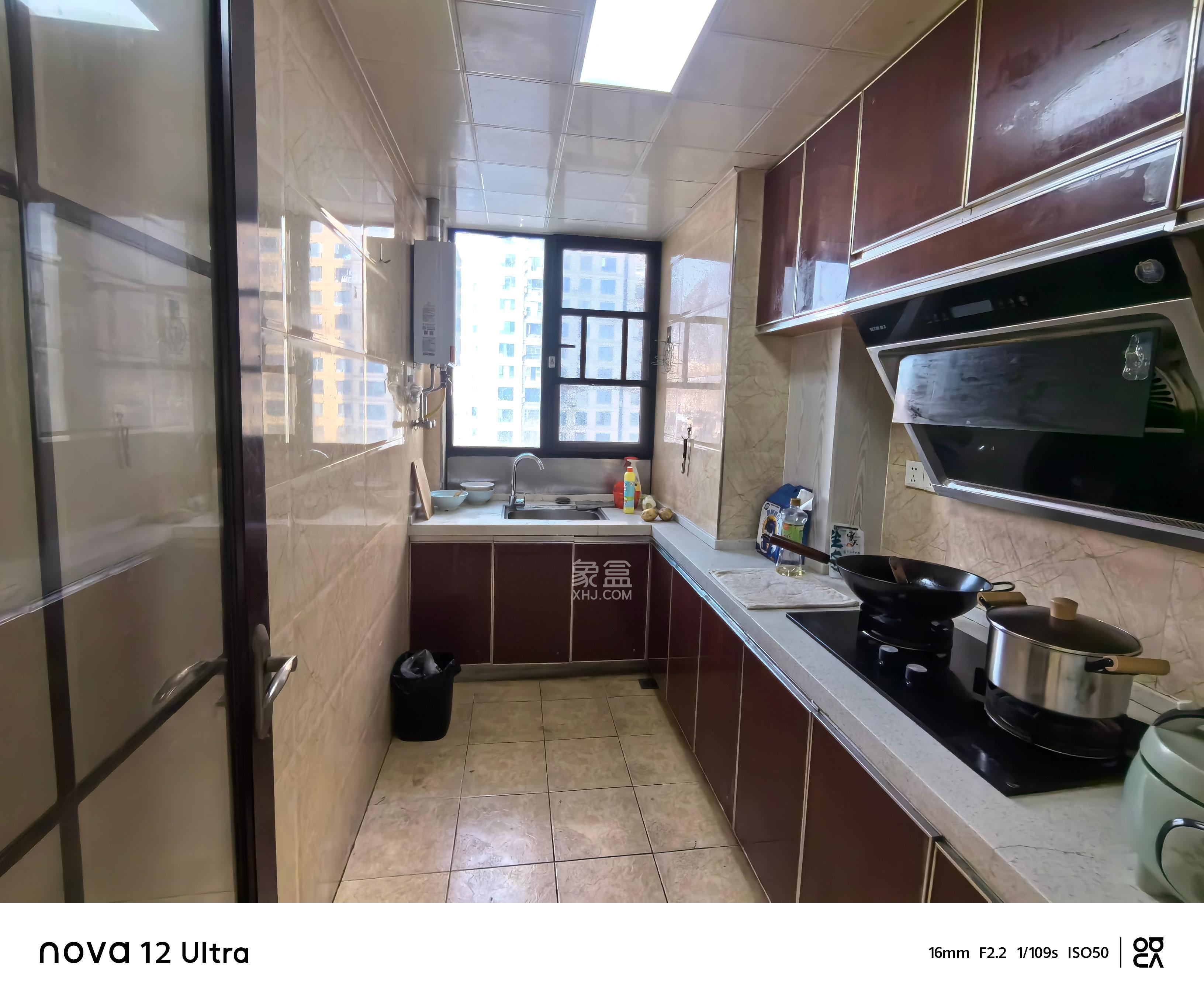 兴旺正佳广场(金石雅苑) 3室2厅1卫 2400.0元/月 兴旺正佳广场(金石雅苑) 3室2厅1卫 2400.0元/月室内图