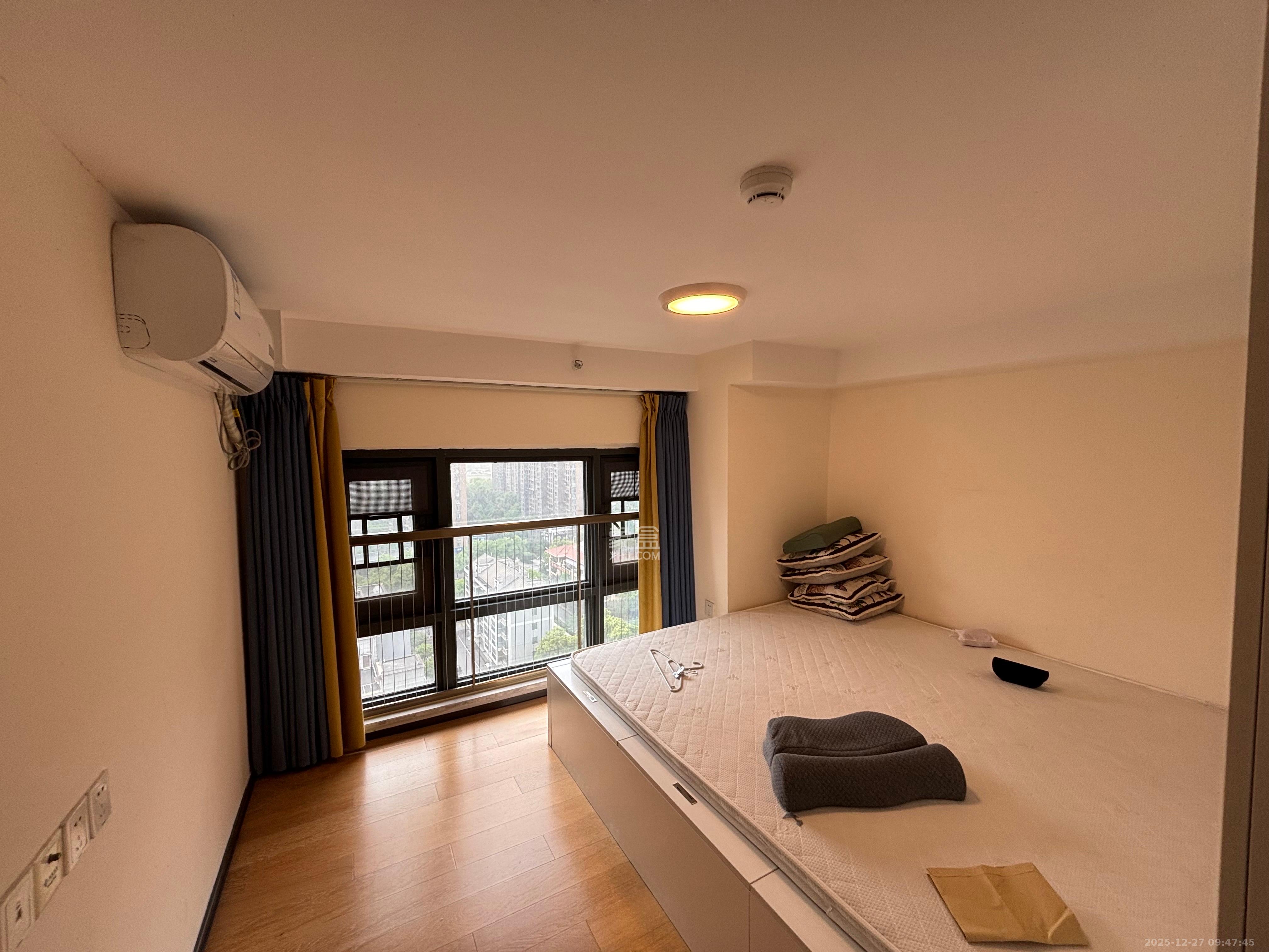 恒大江湾   85.0㎡      2900.0元/月室内图