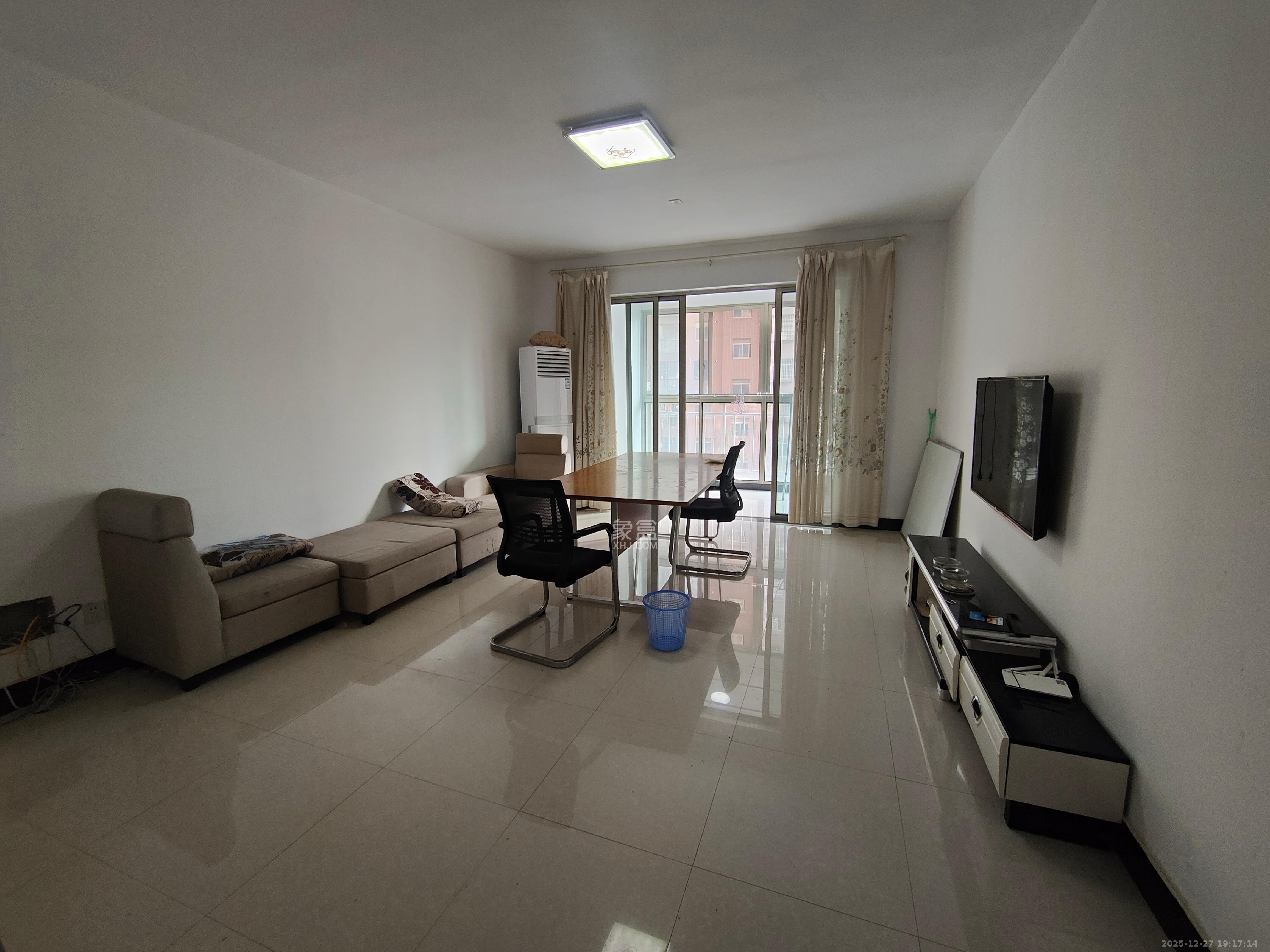 富兴嘉城（富兴汇中央）  4室2厅2卫    3000.0元/月