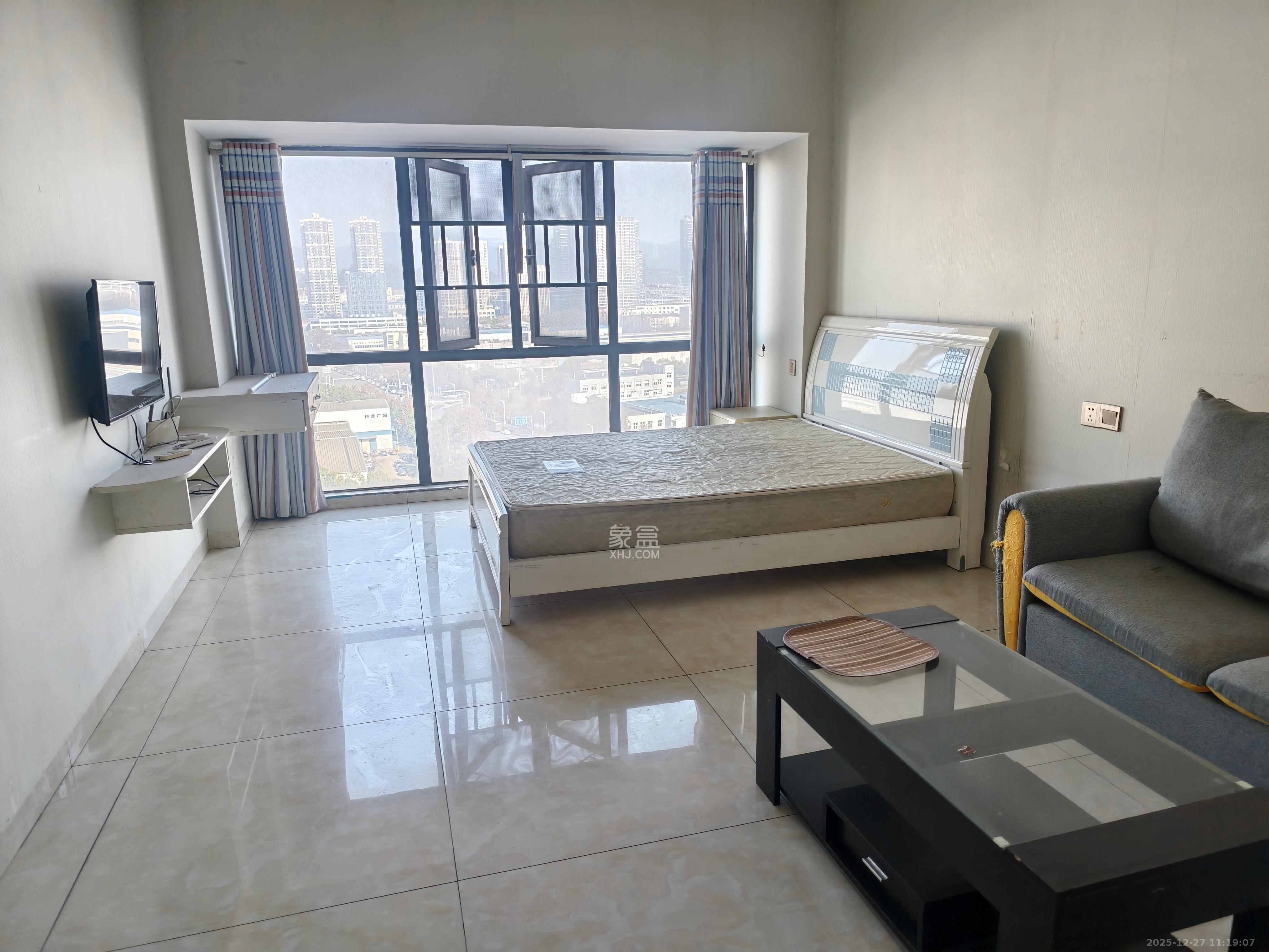 雅阁国际   40.0㎡      1700.0元/月室内图