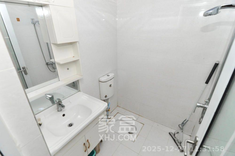 佳兴国际汇  1室1厅1卫    1600.0元/月室内图