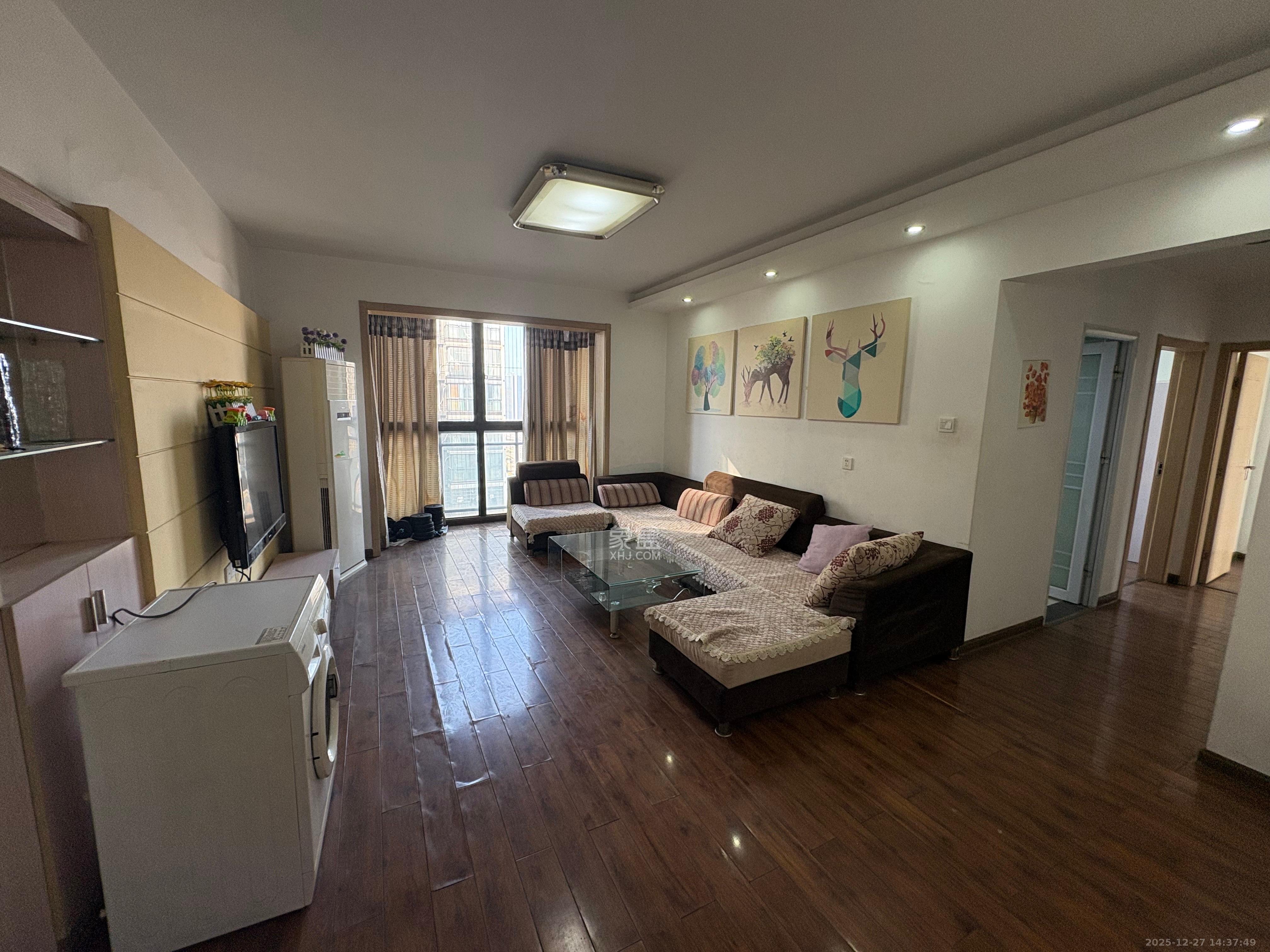 中江佳境天成  3室2厅1卫    2500.0元/月