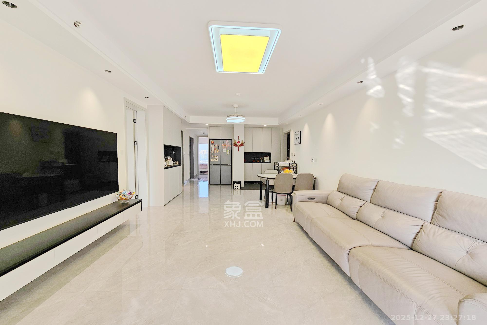 阳光城尚东湾愉景苑  3室2厅2卫    128.8万