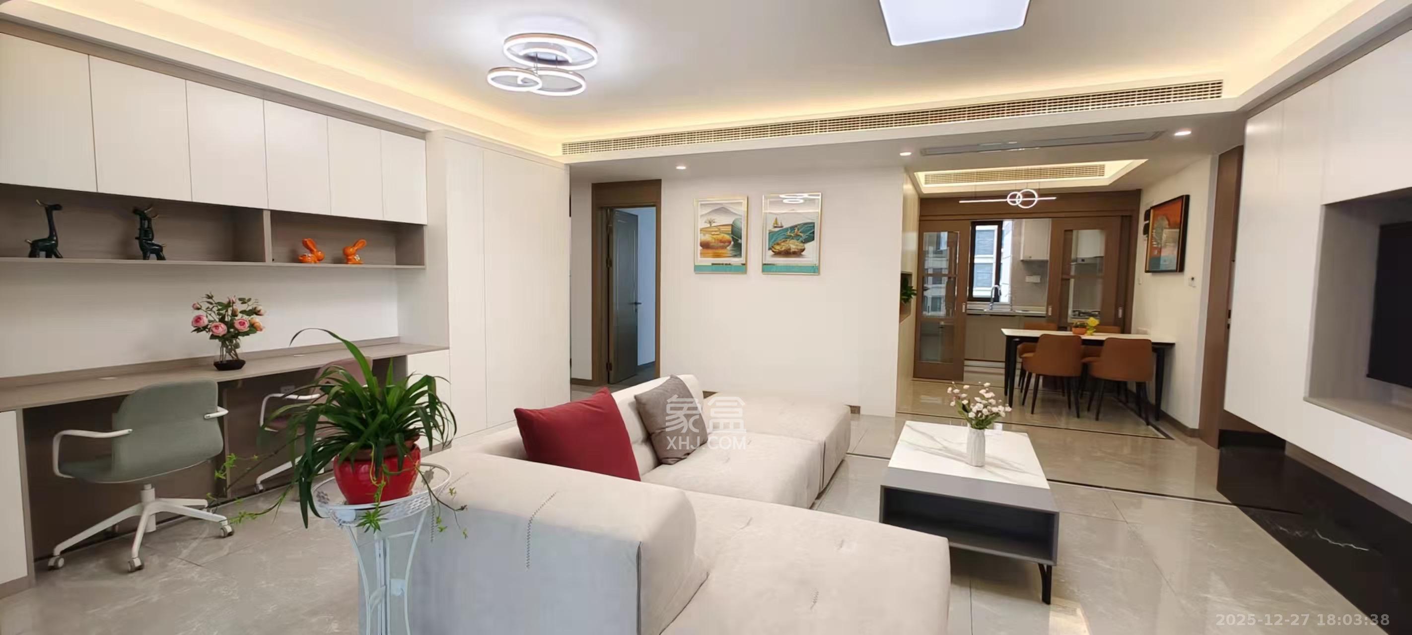 龙湖铂金中心（龙湖春江郦城）  3室2厅2卫    5300.0元/月