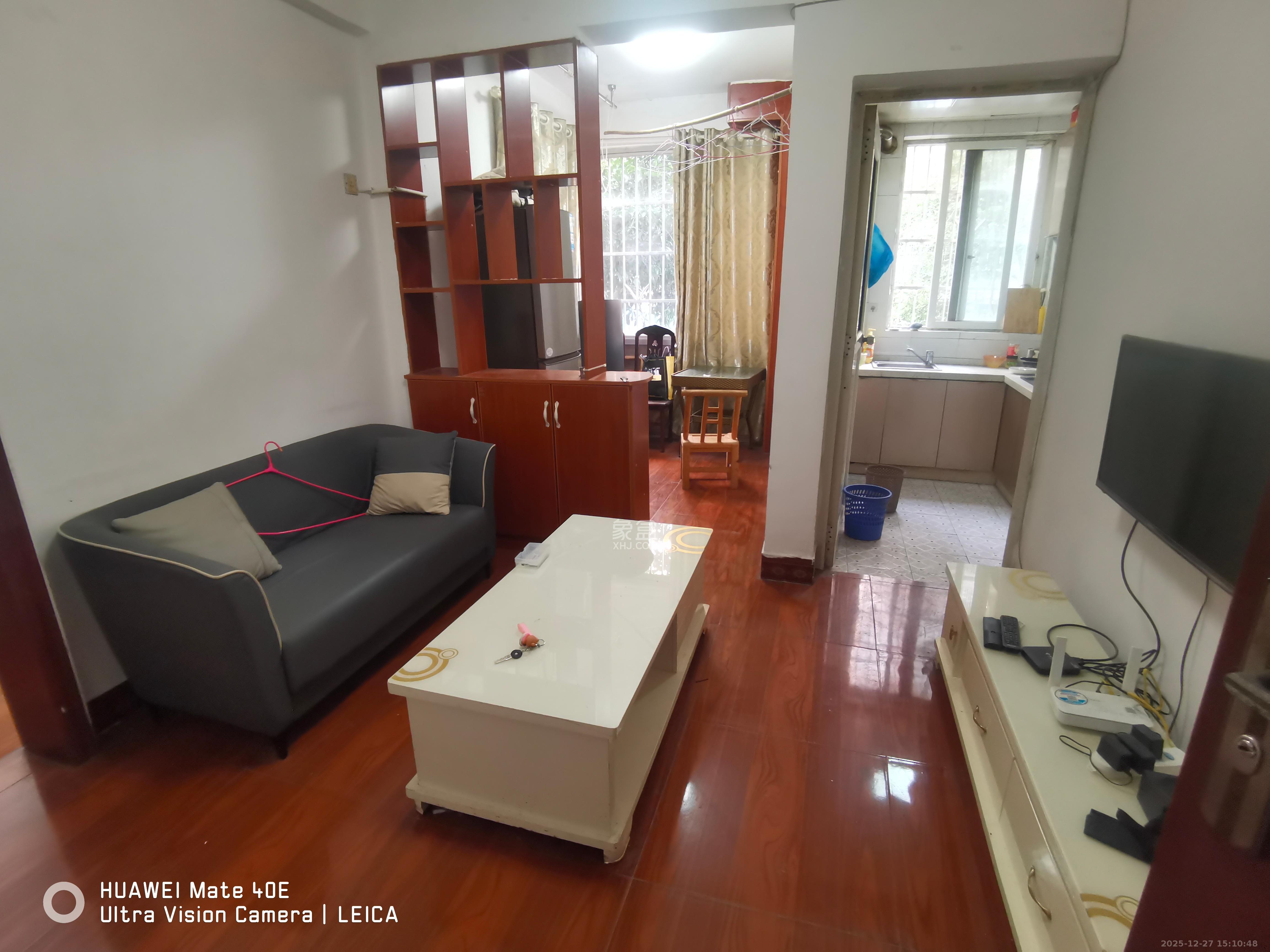 彩都公寓  1室1厅1卫    1250.0元/月