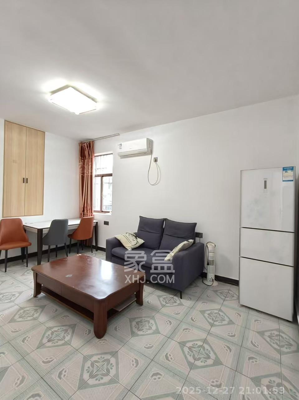 人民新村  1室0厅0卫    2200.0元/月