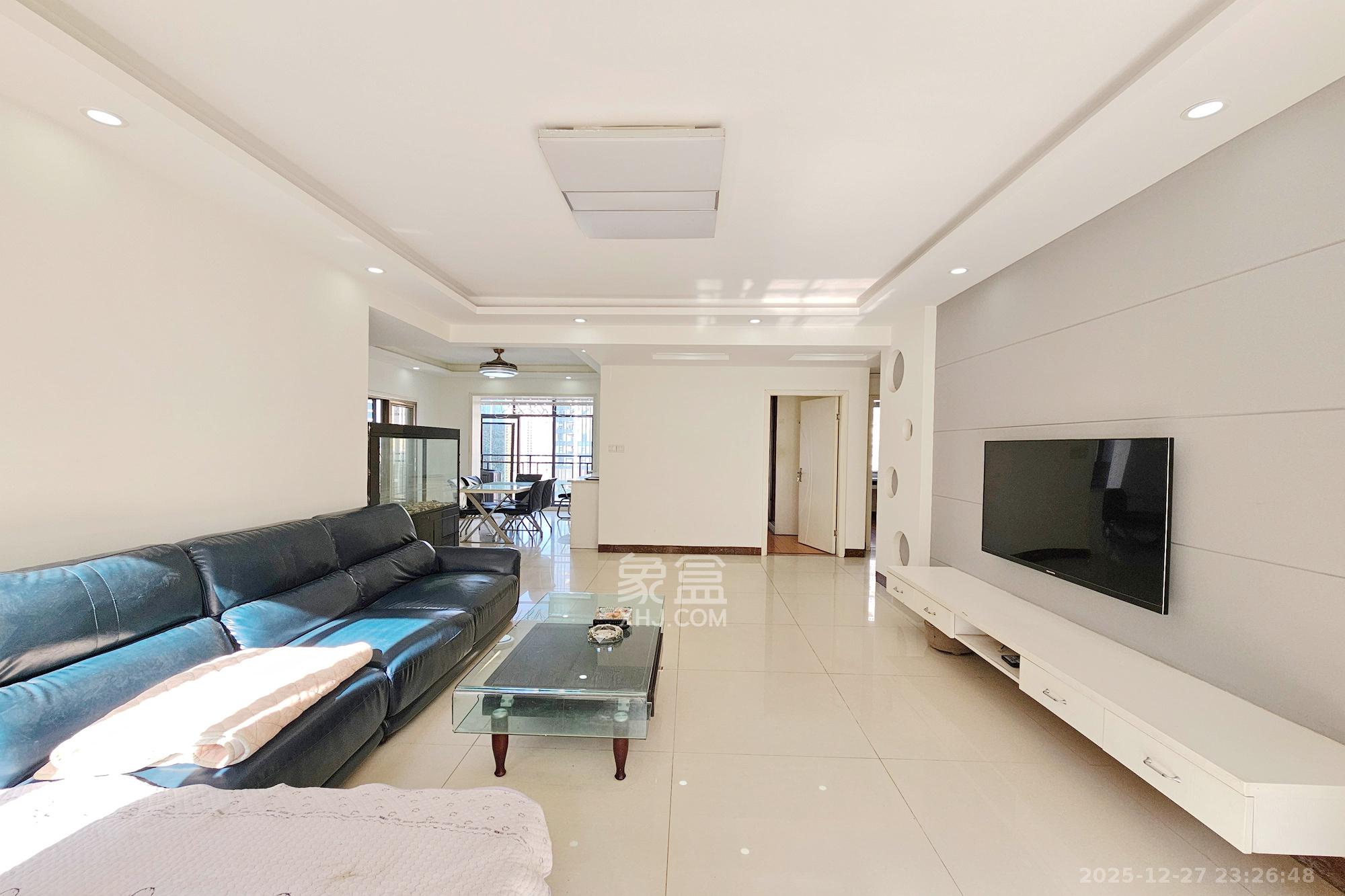 嘉宇盛世华章  3室2厅2卫    99.9万