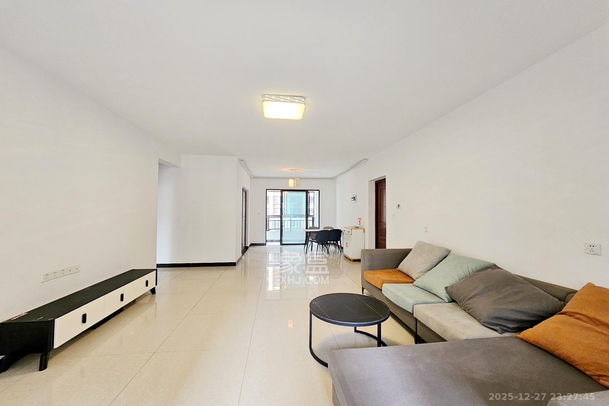 阳光城尚东湾青云苑  4室2厅2卫    110.0万