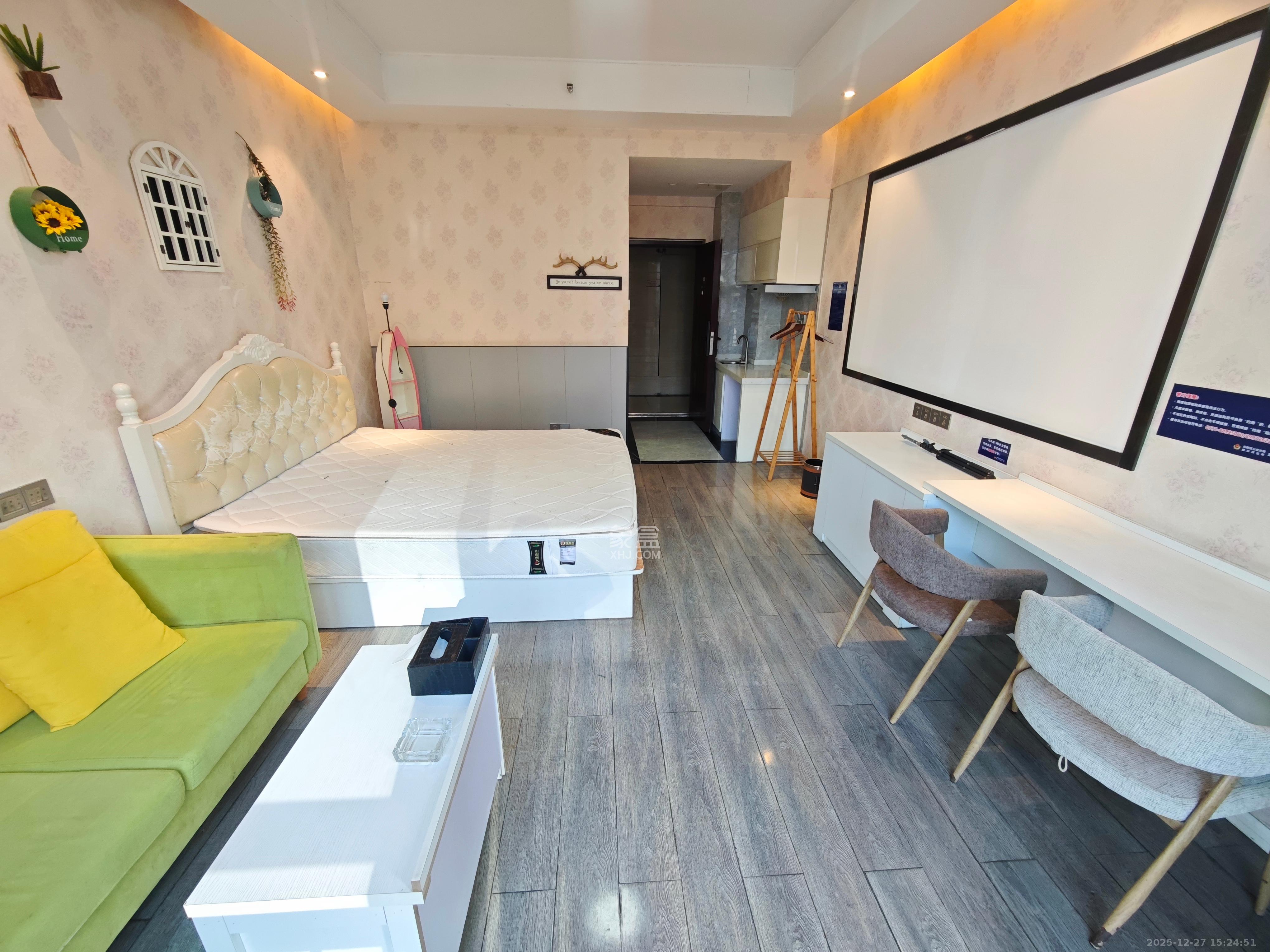 梅溪鑫苑名家  1室1厅1卫    1280.0元/月