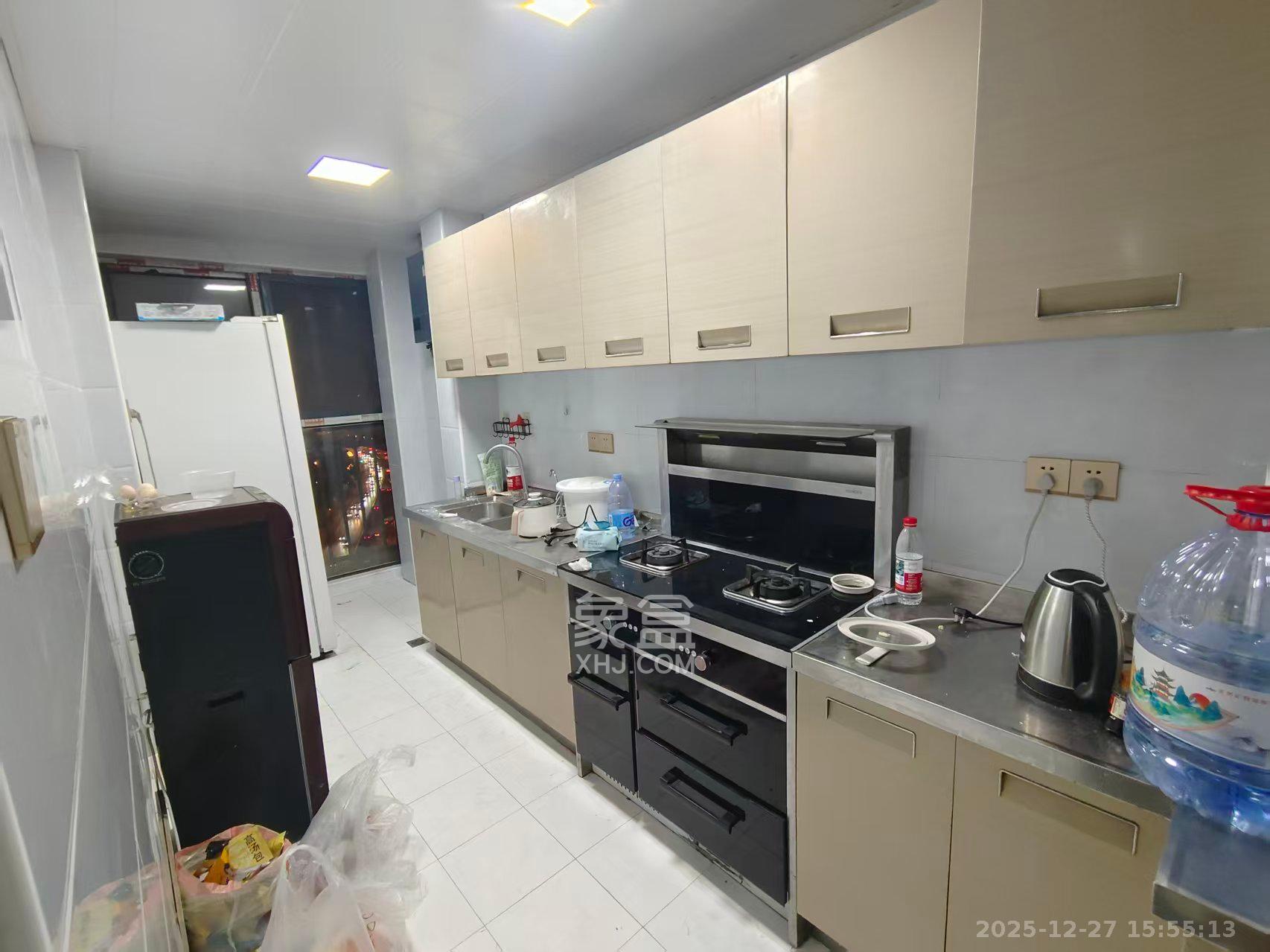 邦盛水岸御园  4室2厅2卫    2200.0元/月