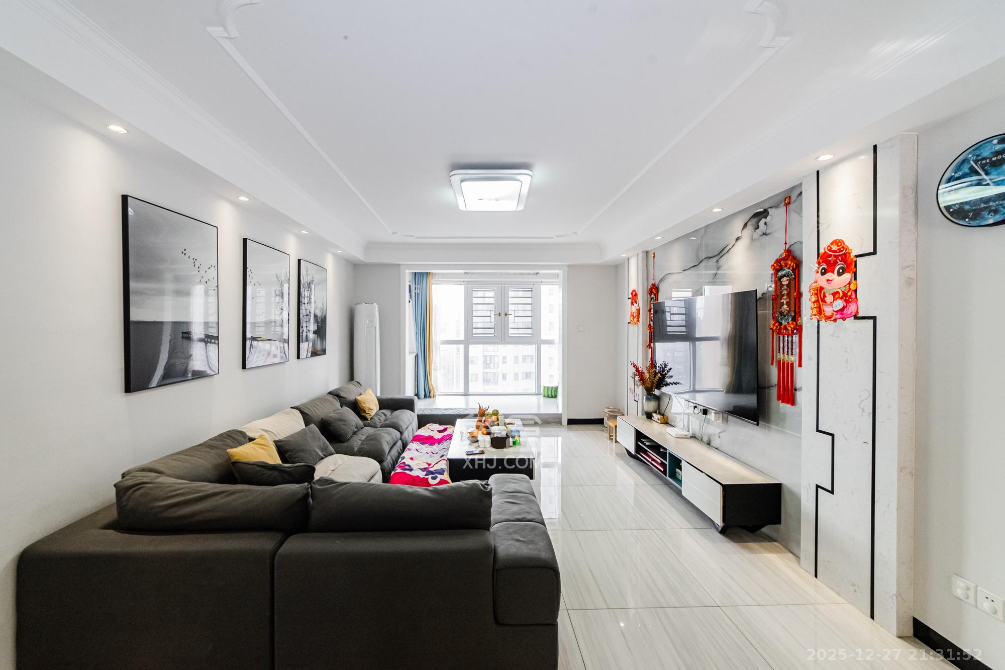 北辰三角洲E4区  4室2厅2卫    175.0万