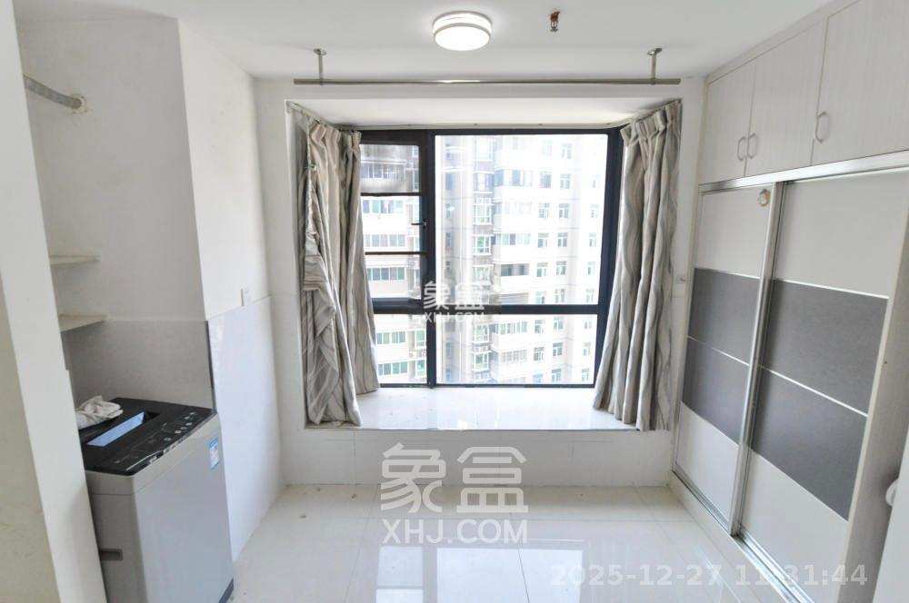 佳兴国际汇 1室1厅1卫 1600.0元/月 佳兴国际汇 1室1厅1卫 1600.0元/月室内图