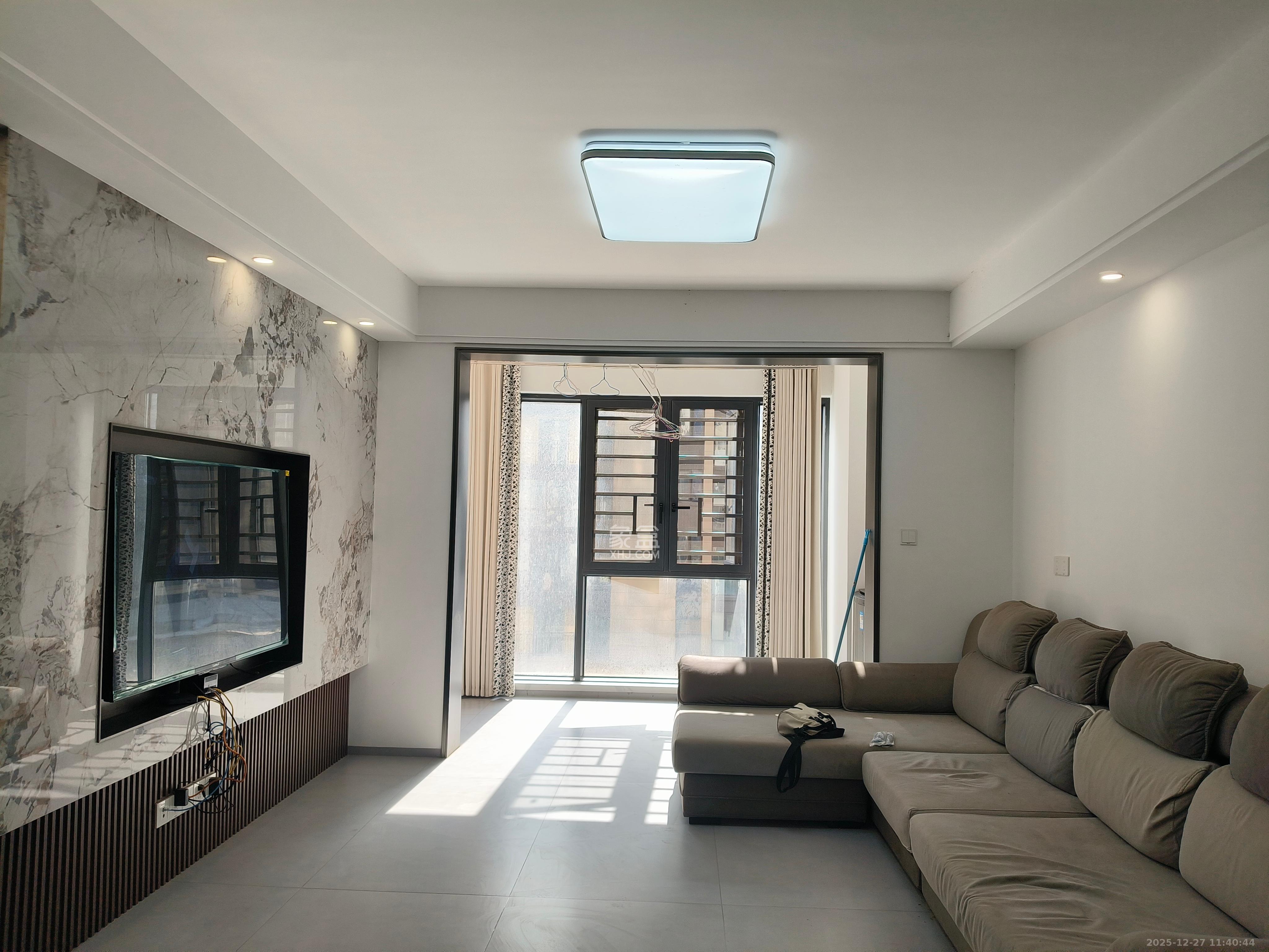 佳源东方璟园  1室0厅0卫    2200.0元/月