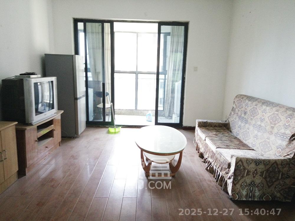 保利麓谷林语B区  1室0厅0卫    1800.0元/月