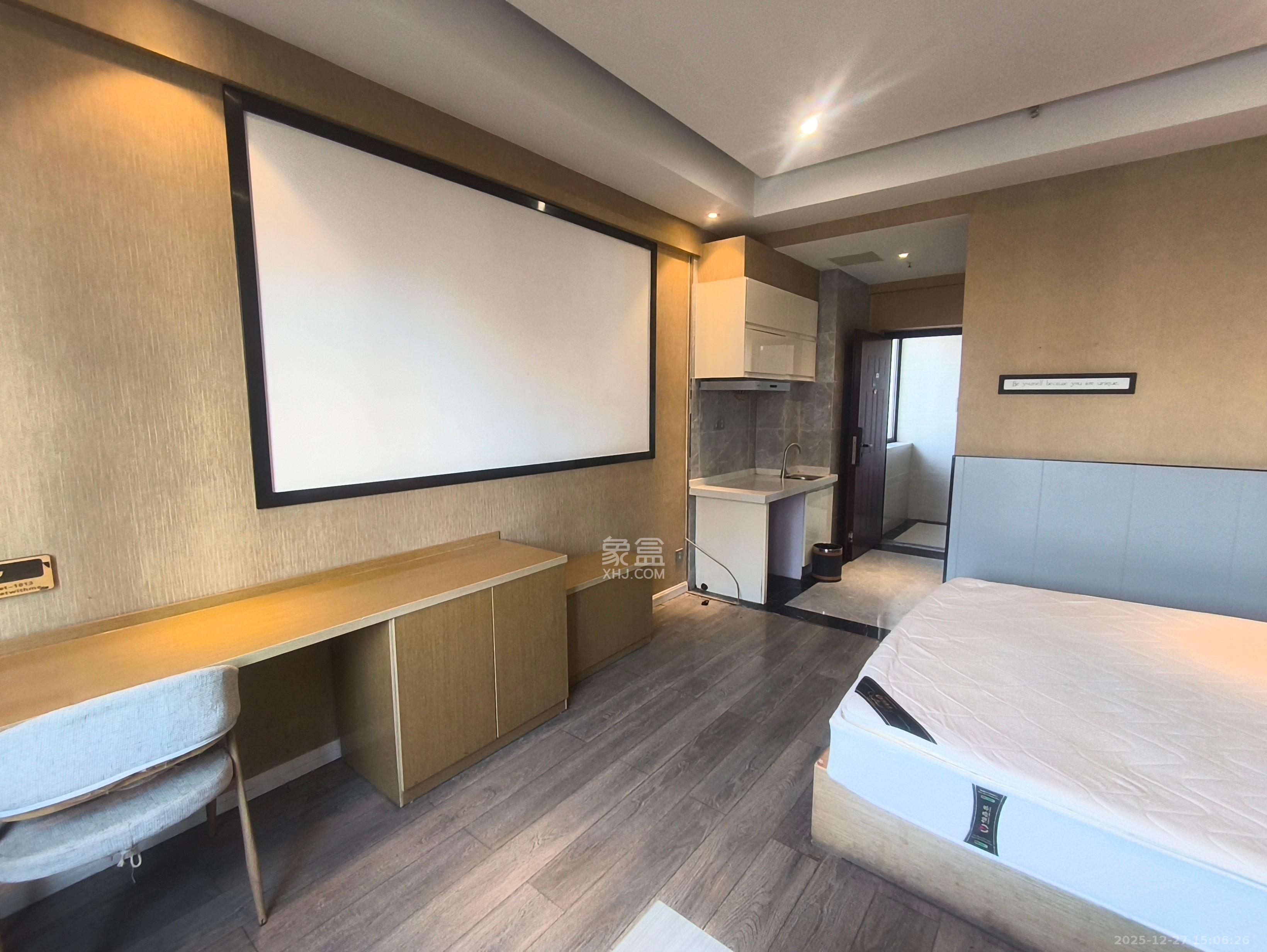 梅溪鑫苑名家  1室1厅1卫    1100.0元/月