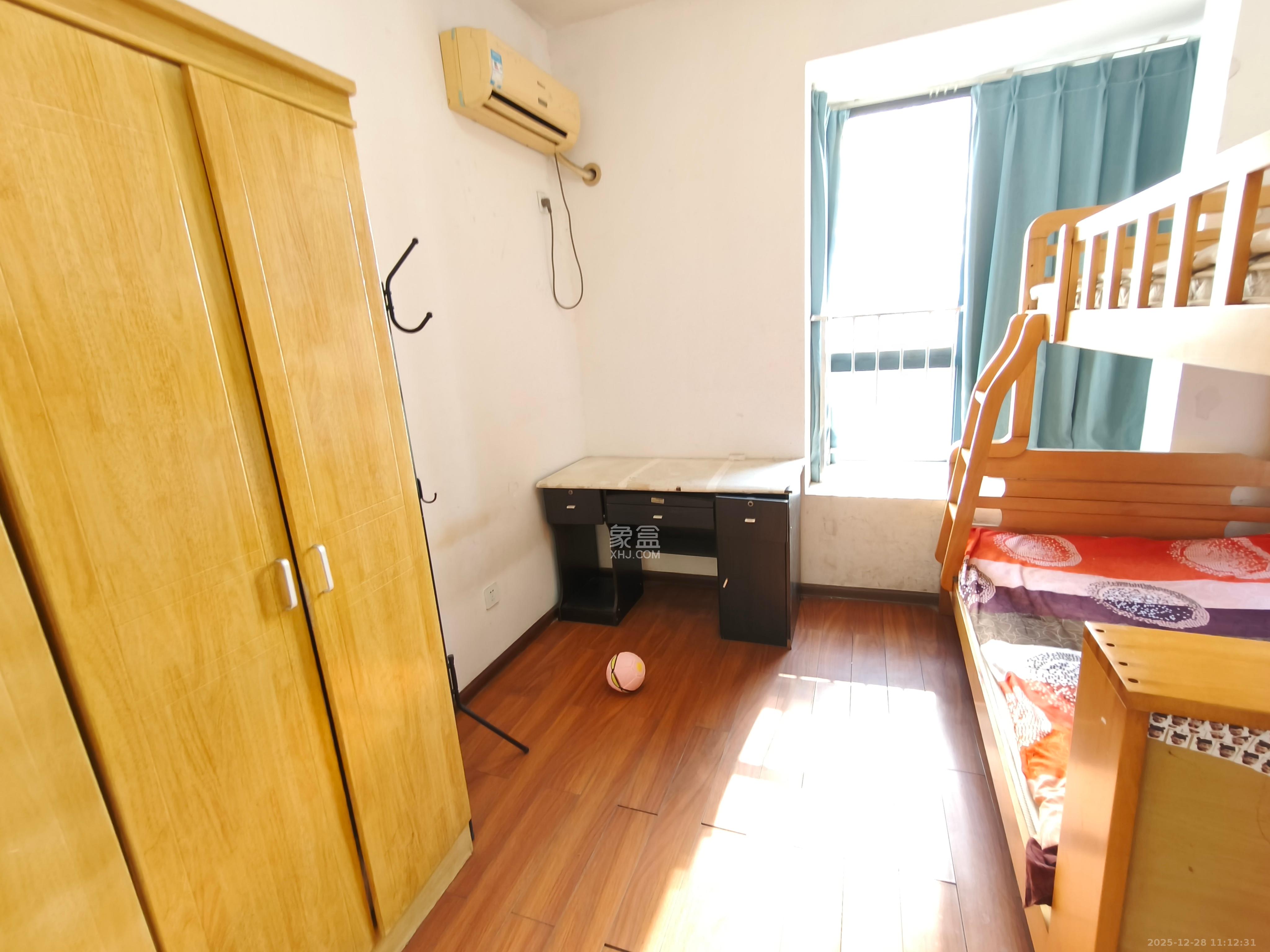 湘江世纪城映江苑  3室2厅1卫    1900.0元/月室内图