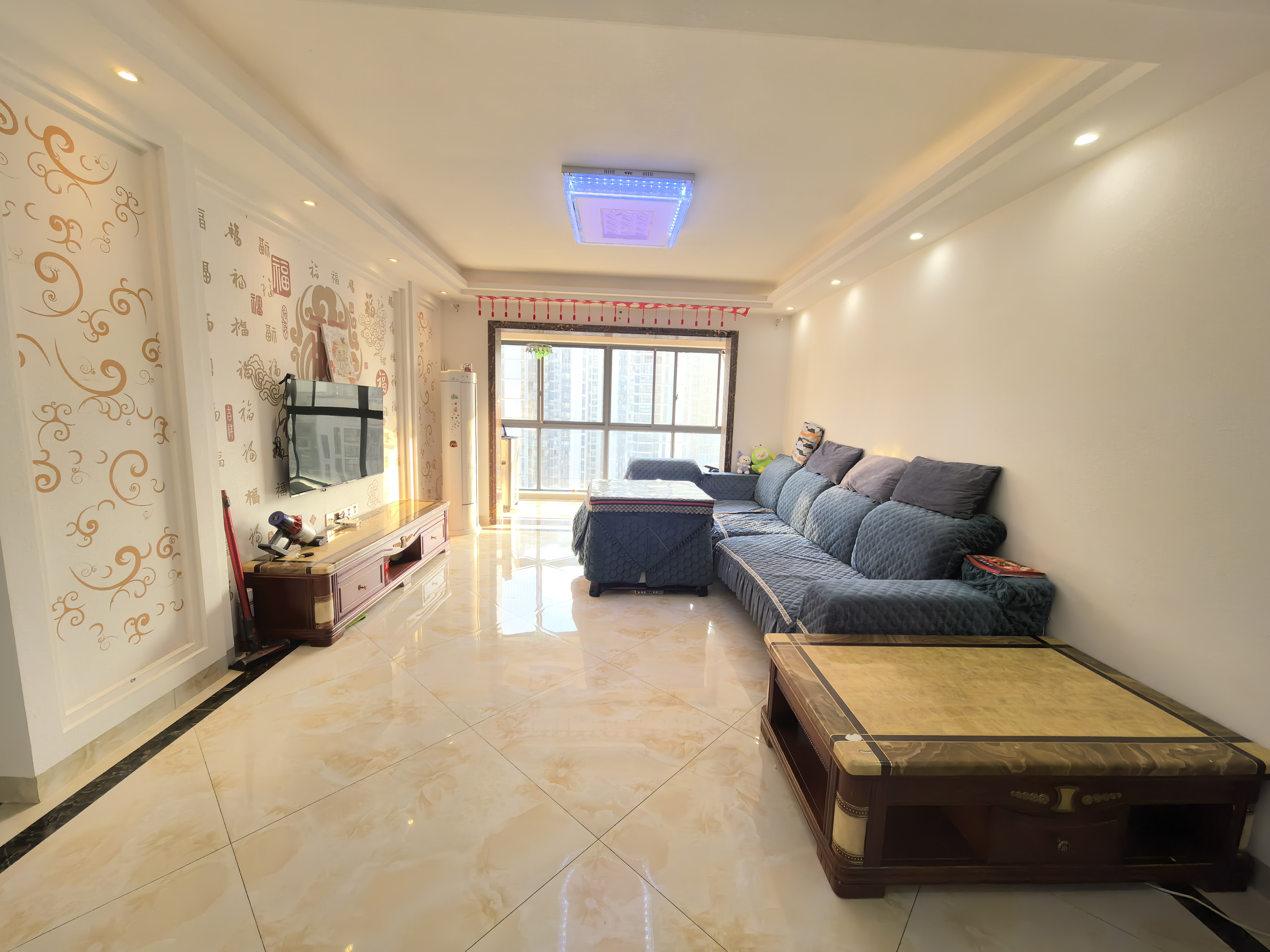 梓山湖领御  4室2厅2卫    56.8万