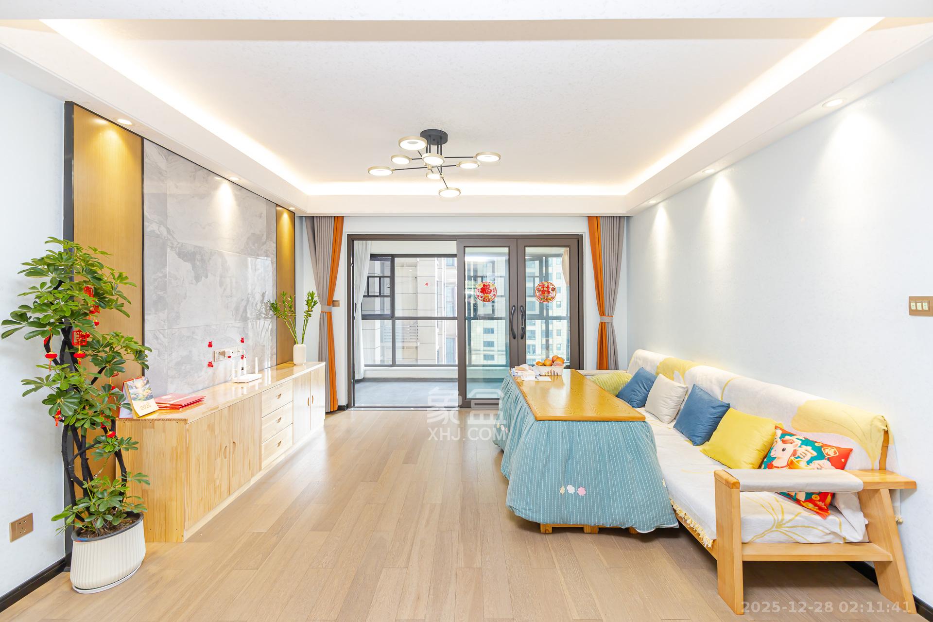 润和滨江府  4室2厅2卫    132.39万