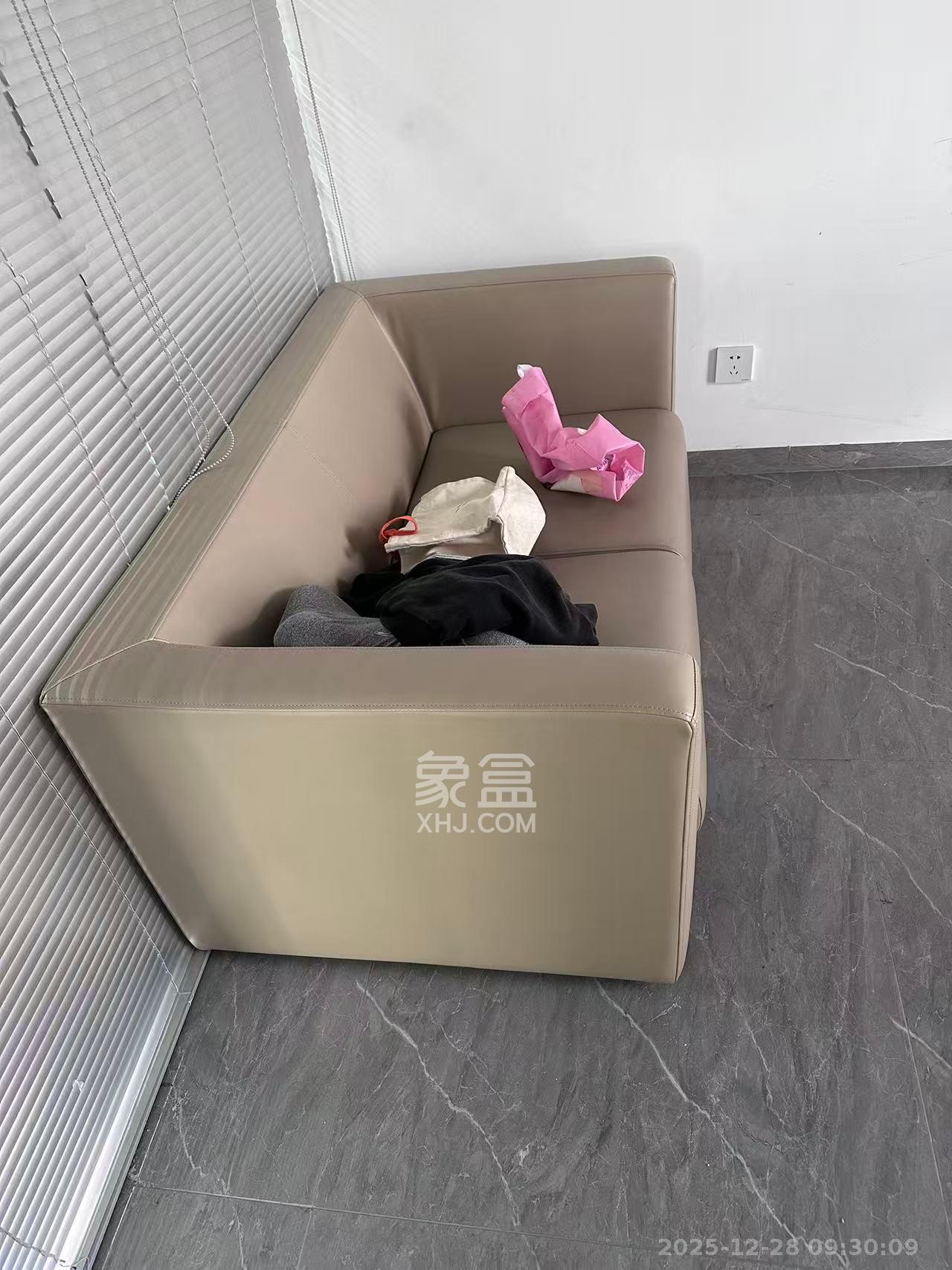 和悦城(蟠龙景苑)   154.0㎡      4500.0元/月室内图