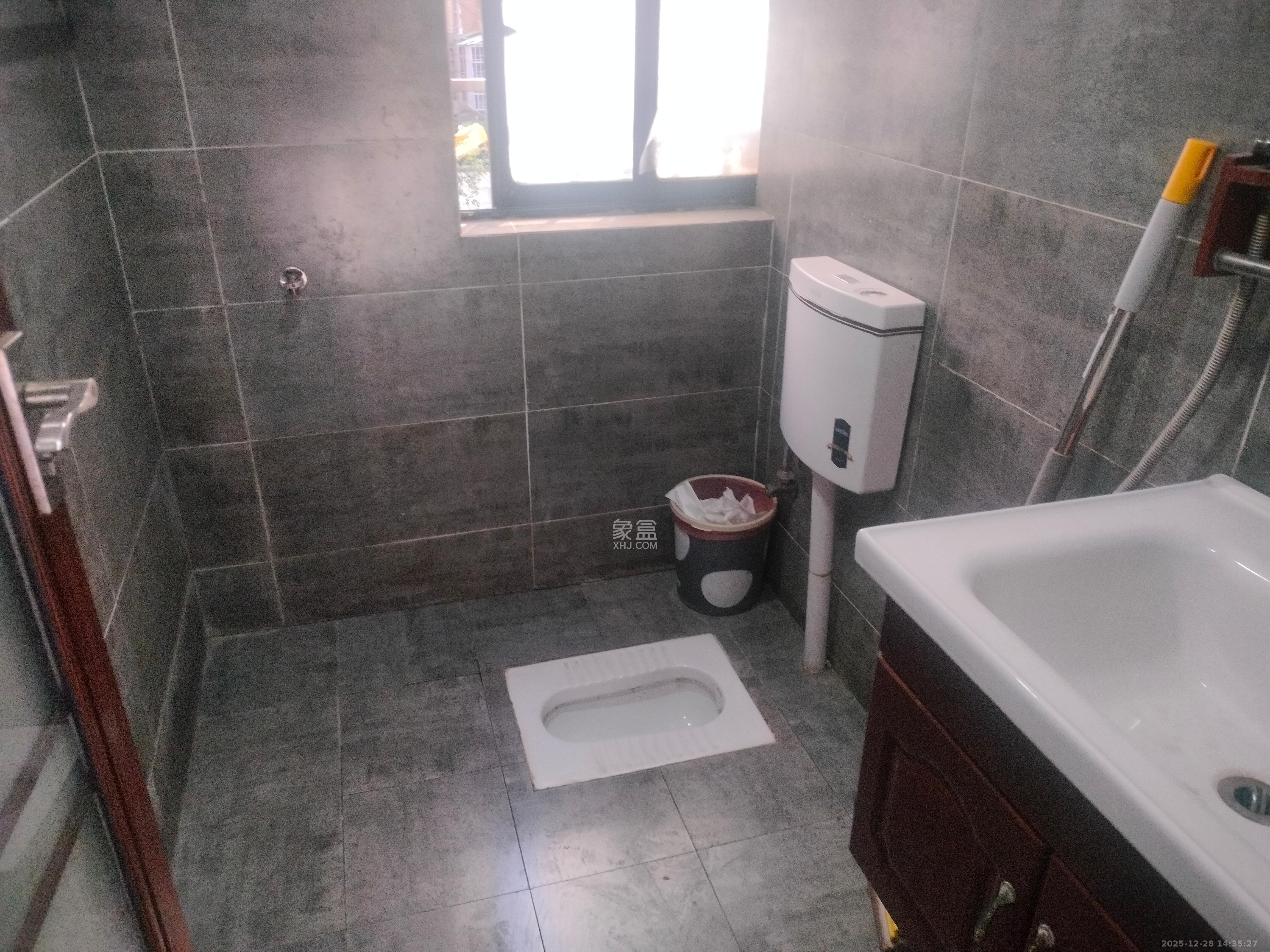 永宏佳园   48.0㎡      5000.0元/月室内图