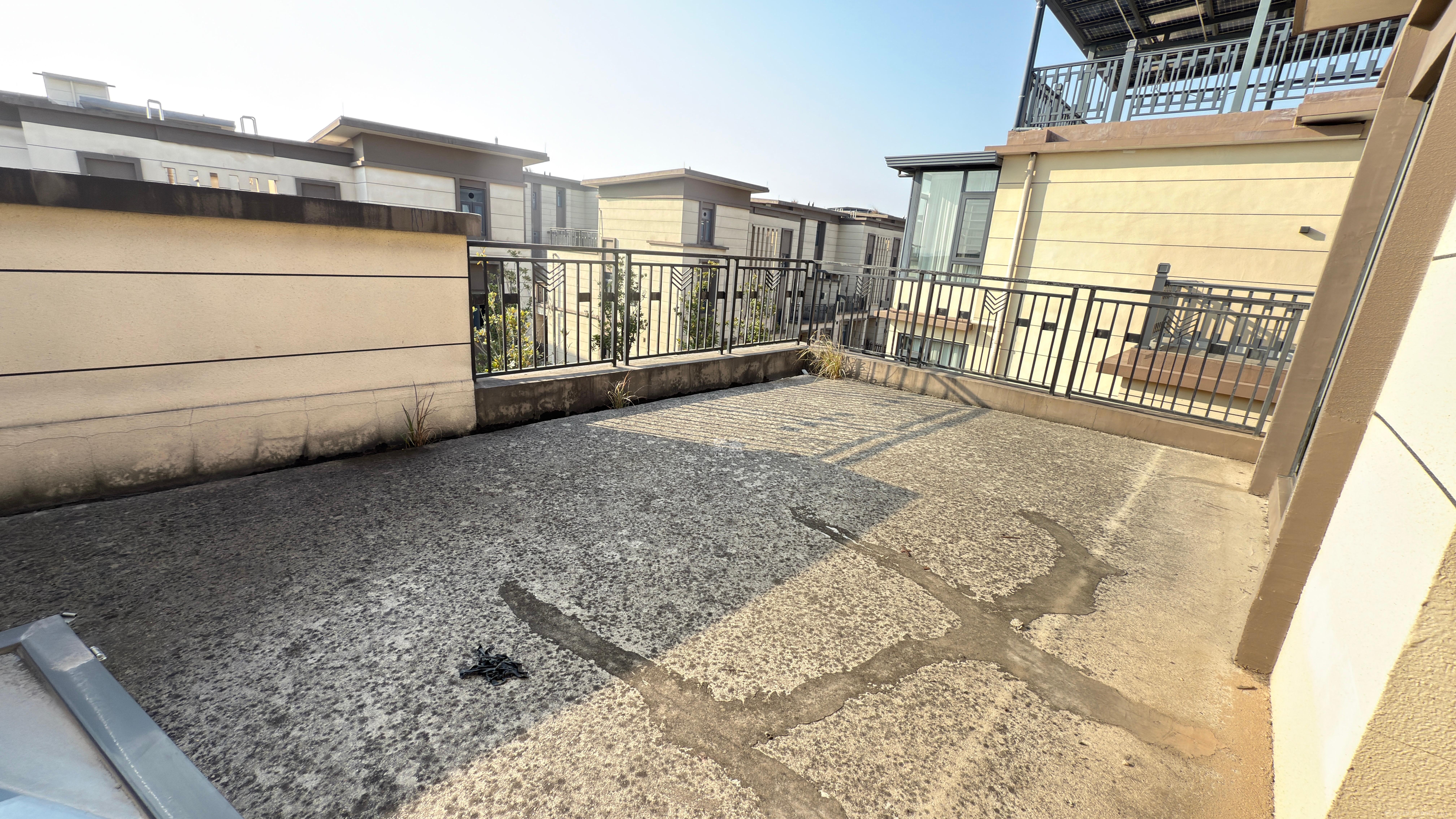 九华湘江富力城  4室2厅4卫    158.0万