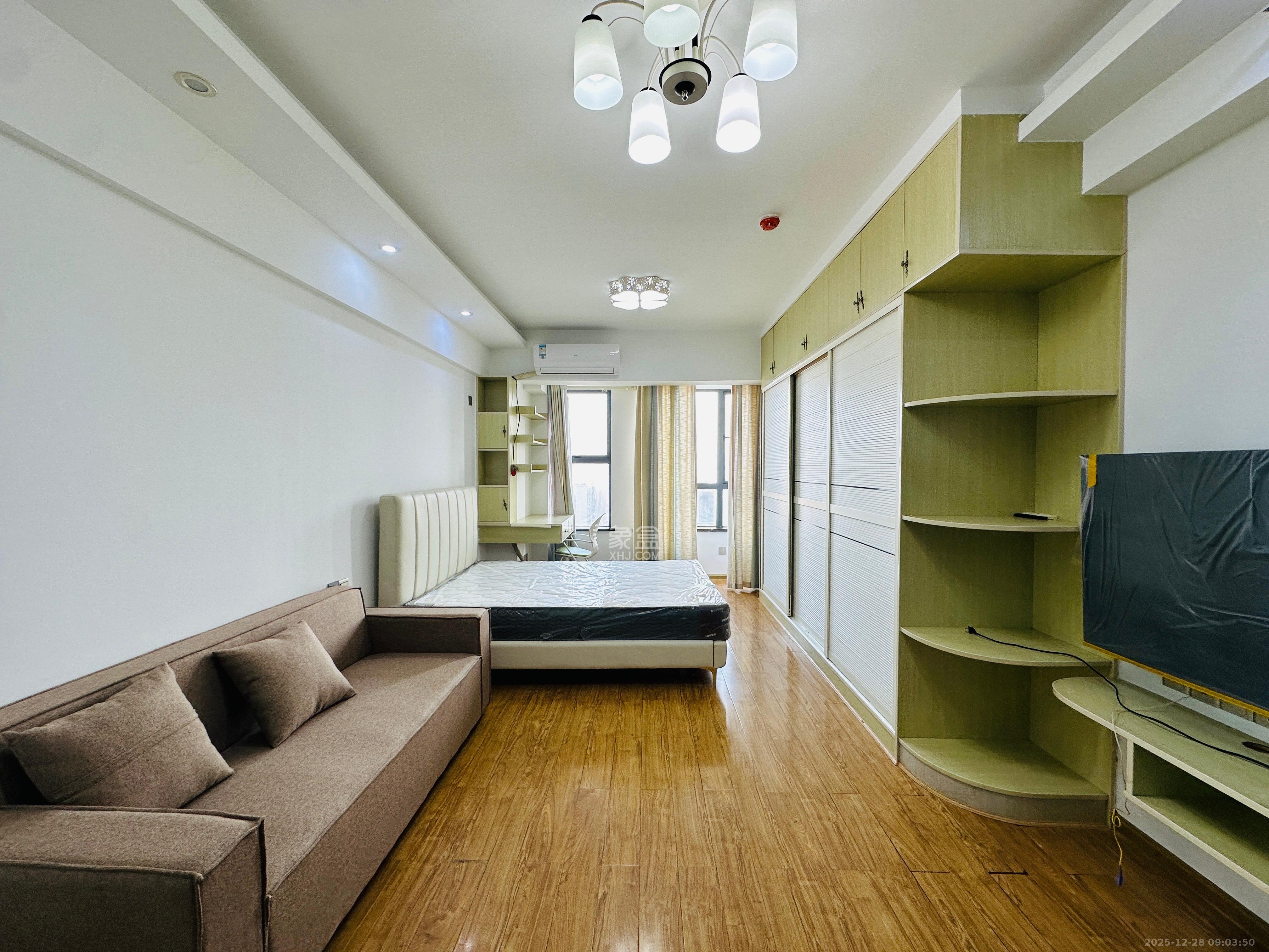 乾城（兴旺乾城）  1室1厅1卫    1300.0元/月