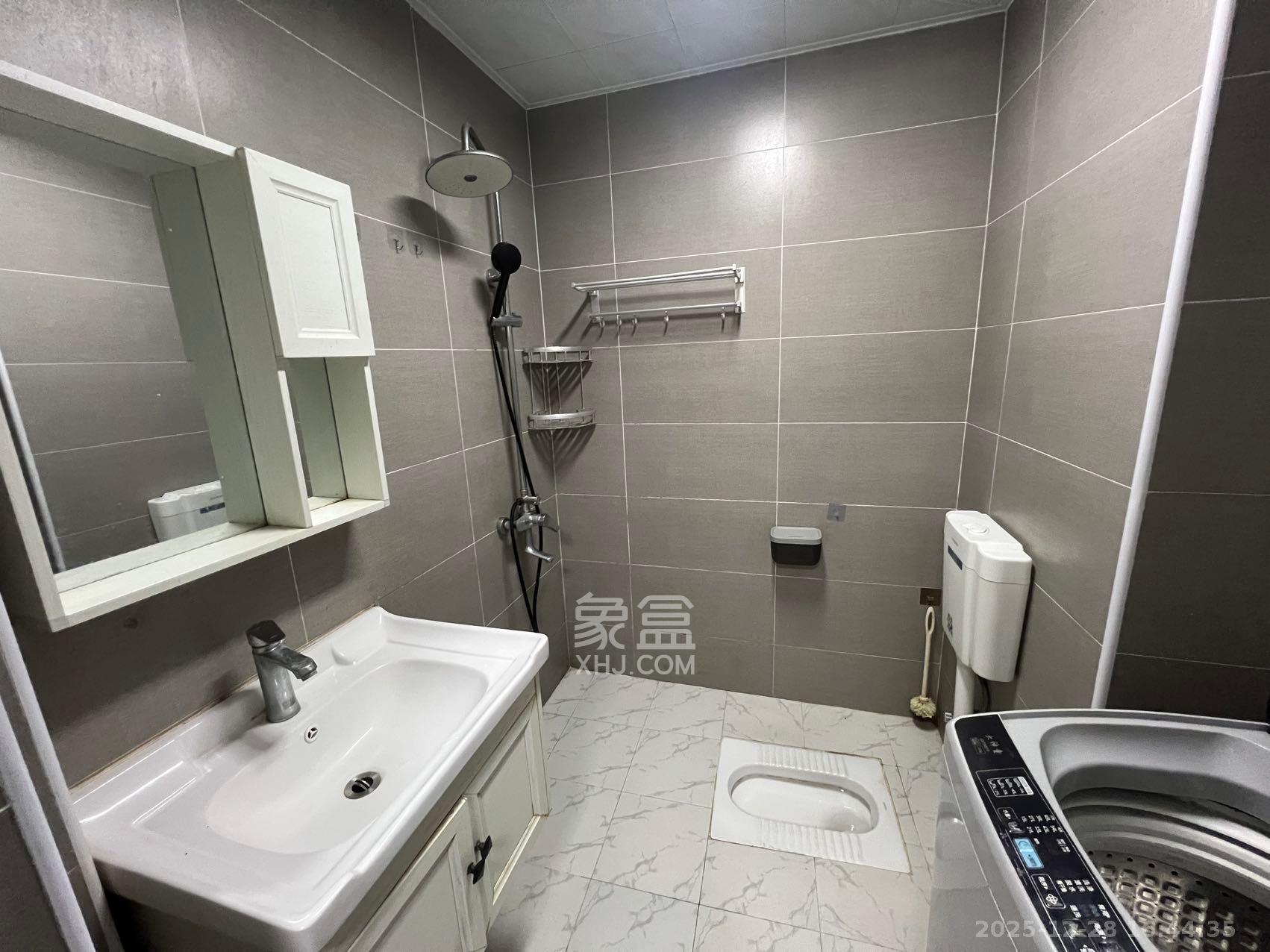 绿地之窗   50.54㎡      1300.0元/月室内图