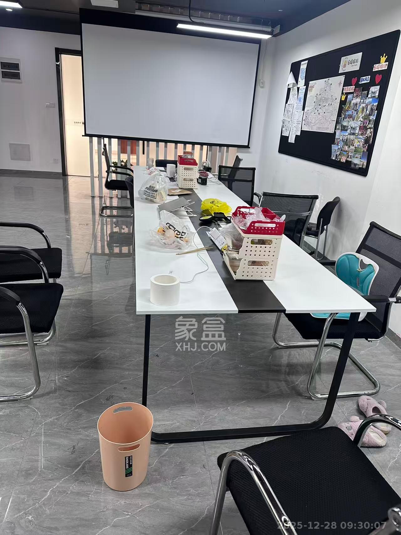 和悦城(蟠龙景苑)   154.0㎡      4500.0元/月室内图