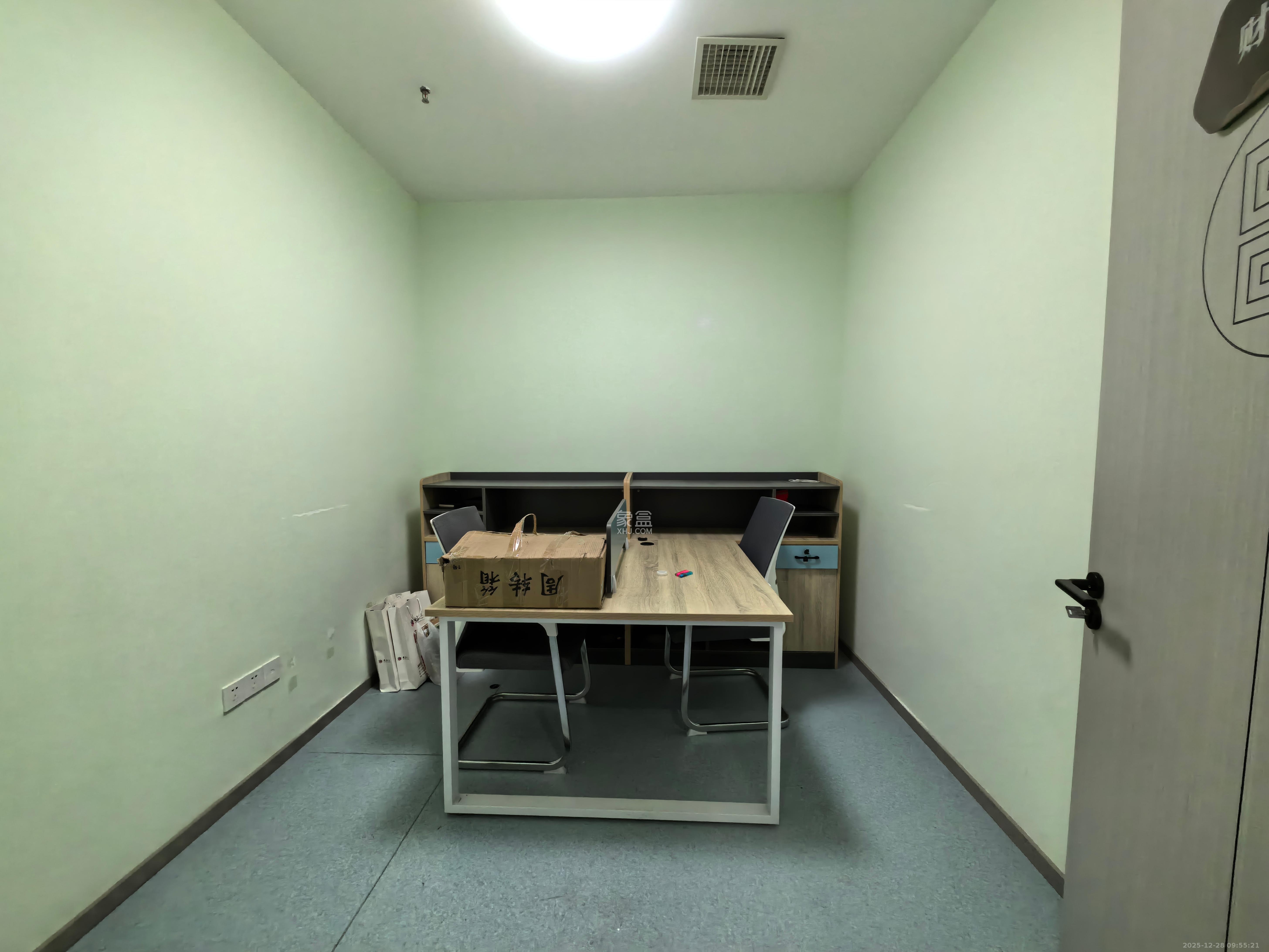 华润置地广场二期   279.0㎡      9000.0元/月室内图