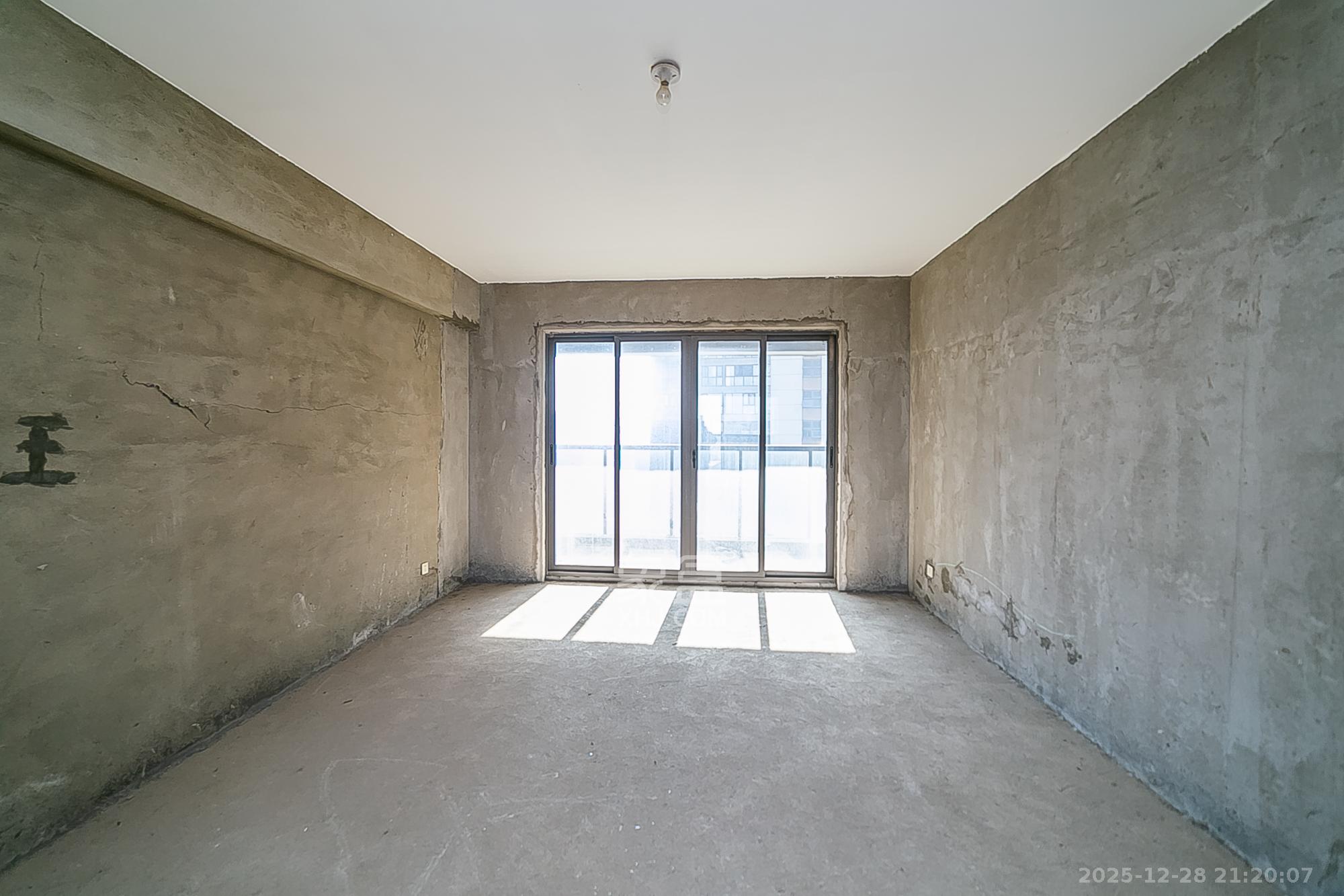 通用时代国际社区  3室2厅2卫    150.0万