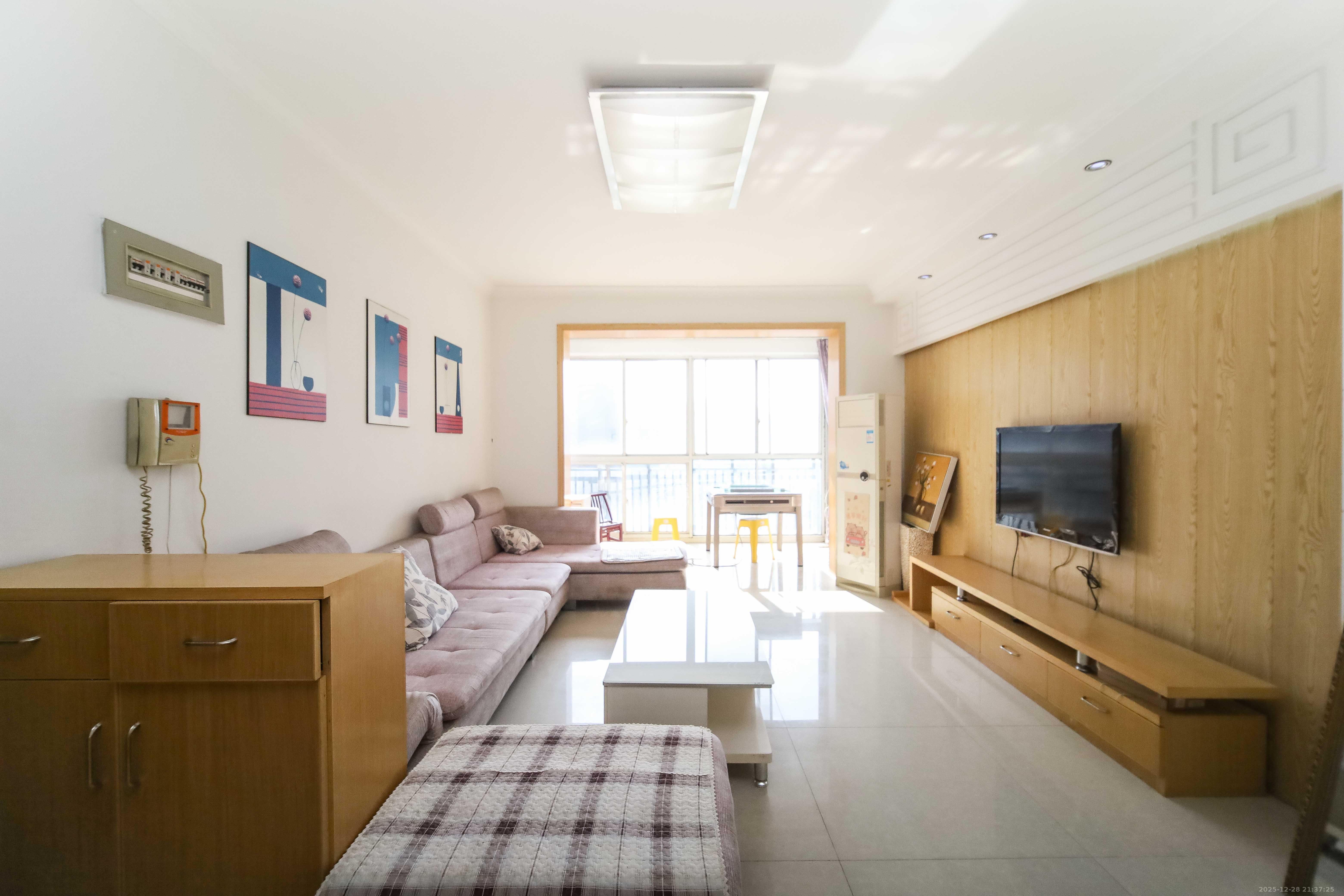 长房东郡  3室2厅2卫    138.0万