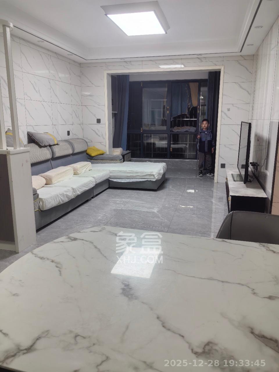 星城新宇川河苑  2室1厅1卫    1700.0元/月