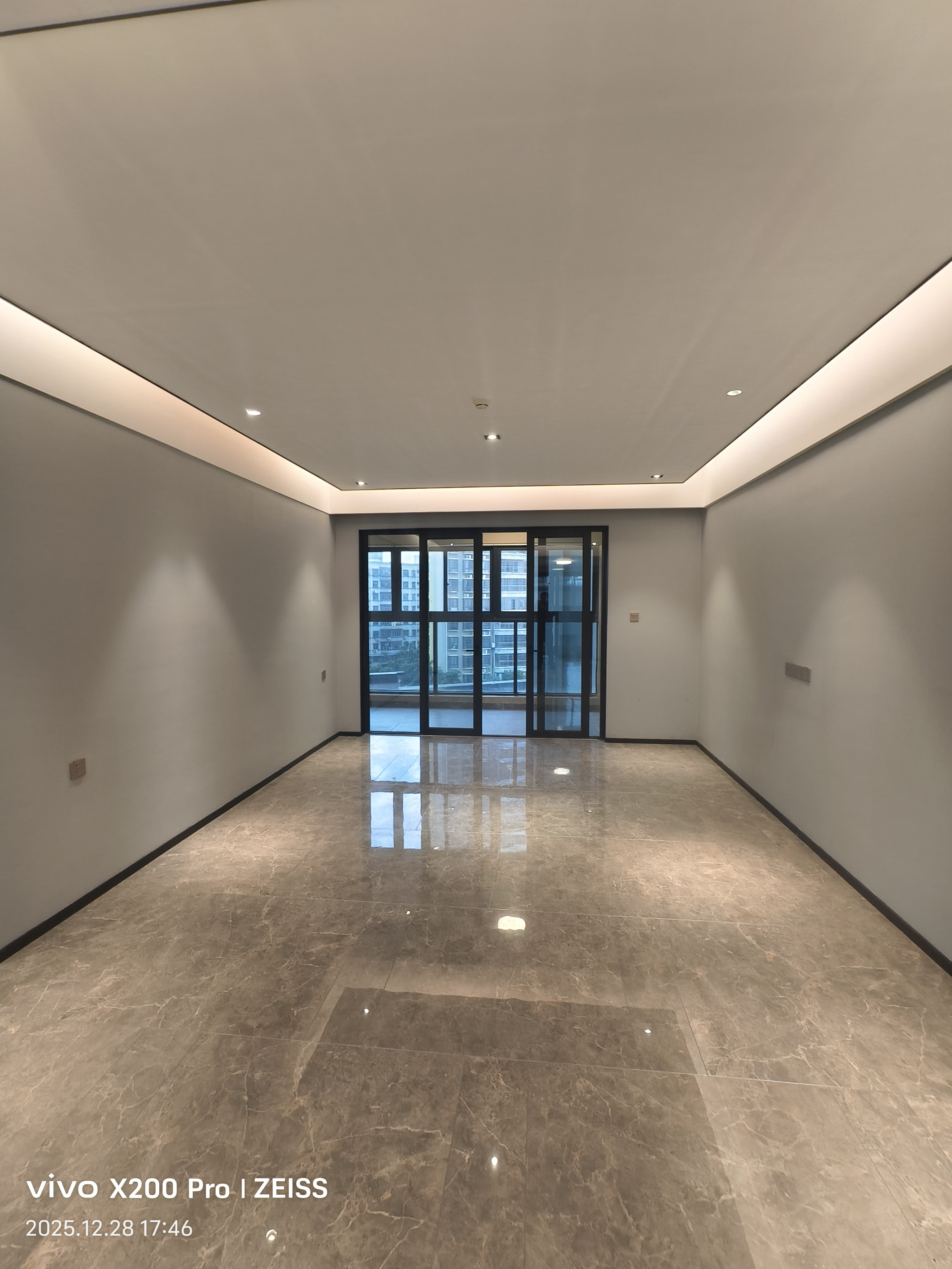 融创海口一号  4室2厅2卫    265.0万