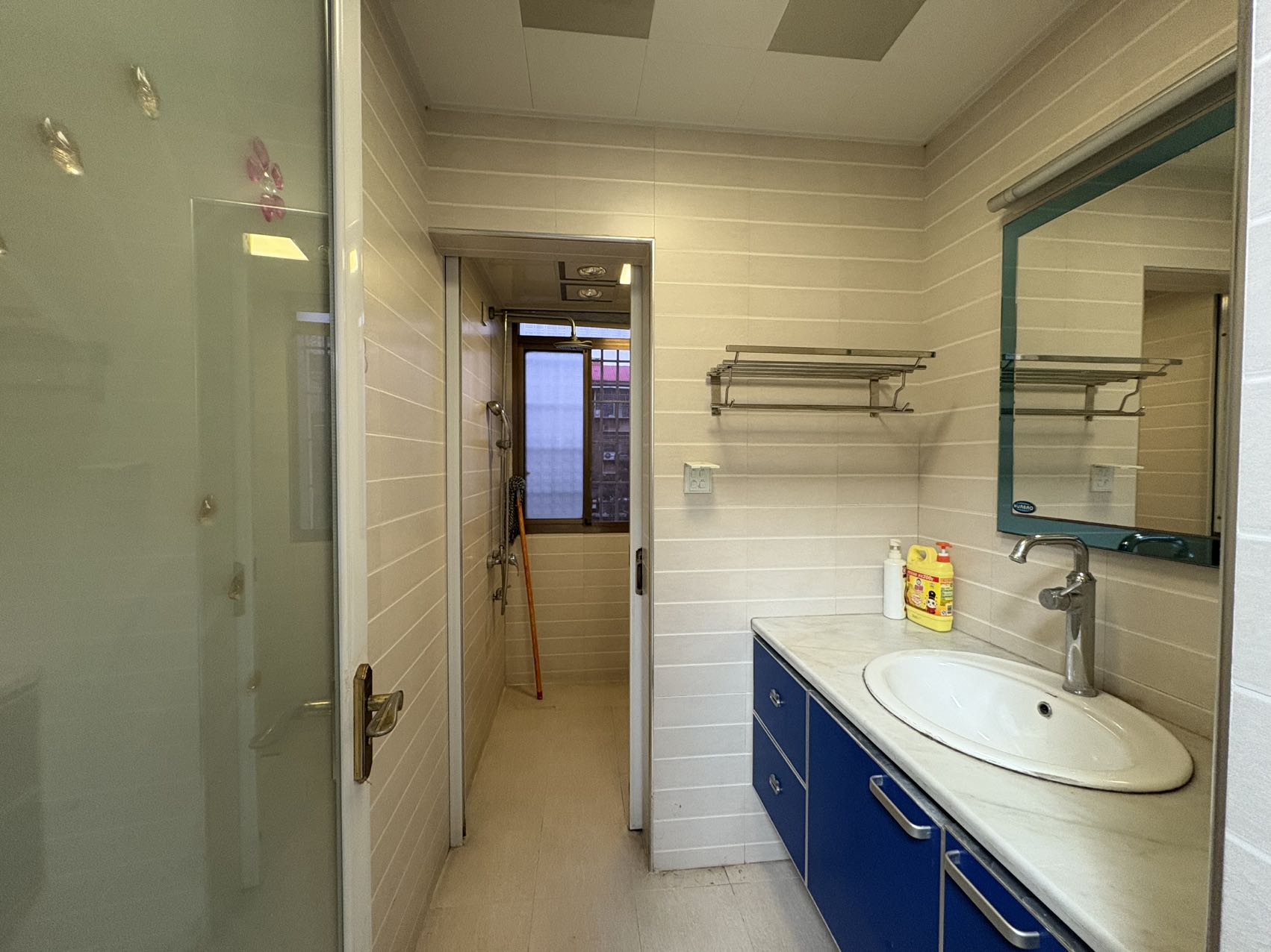 早元大市场  1室0厅0卫    600.0元/月