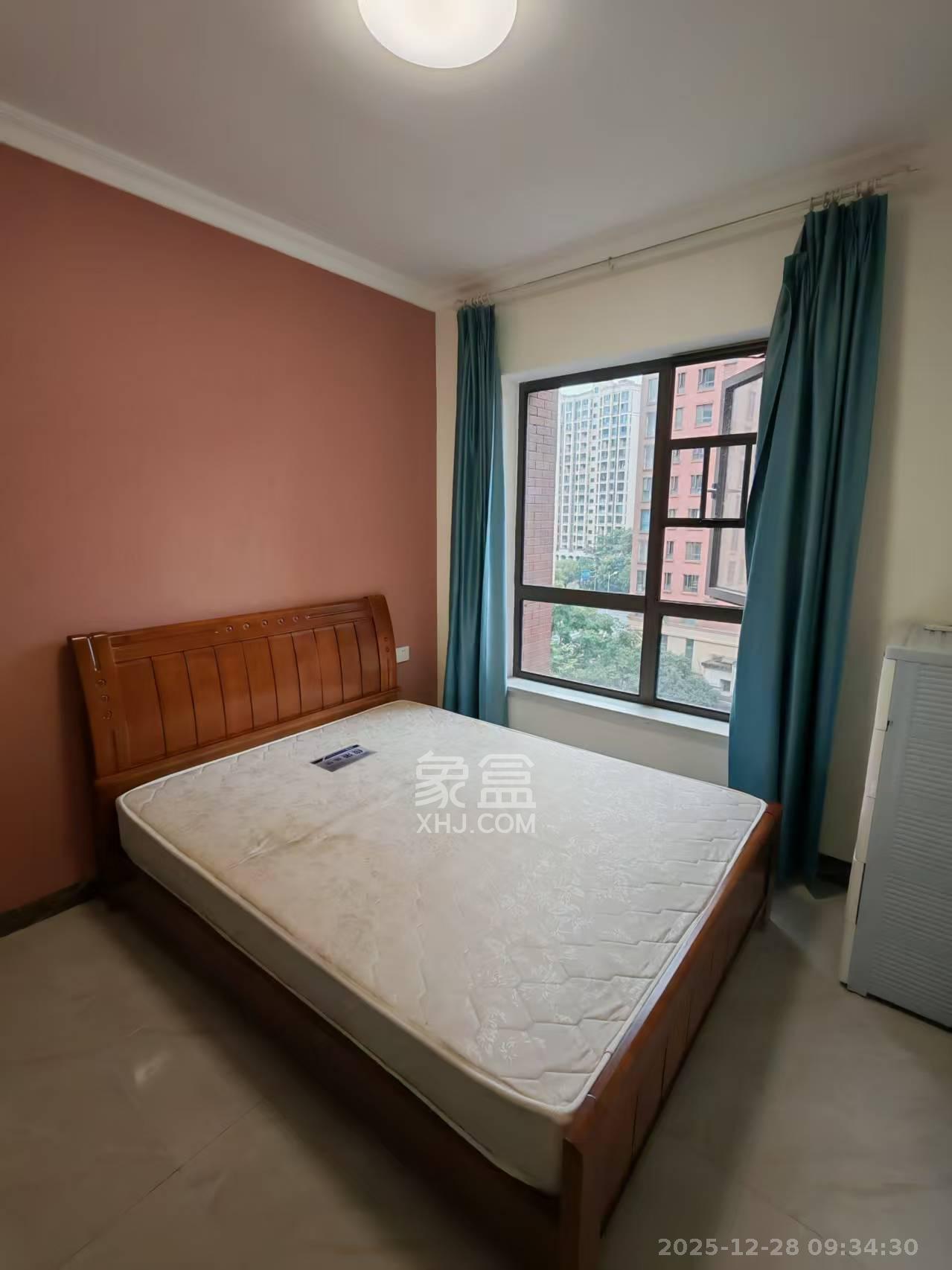 润屋美院  3室2厅1卫    2400.0元/月