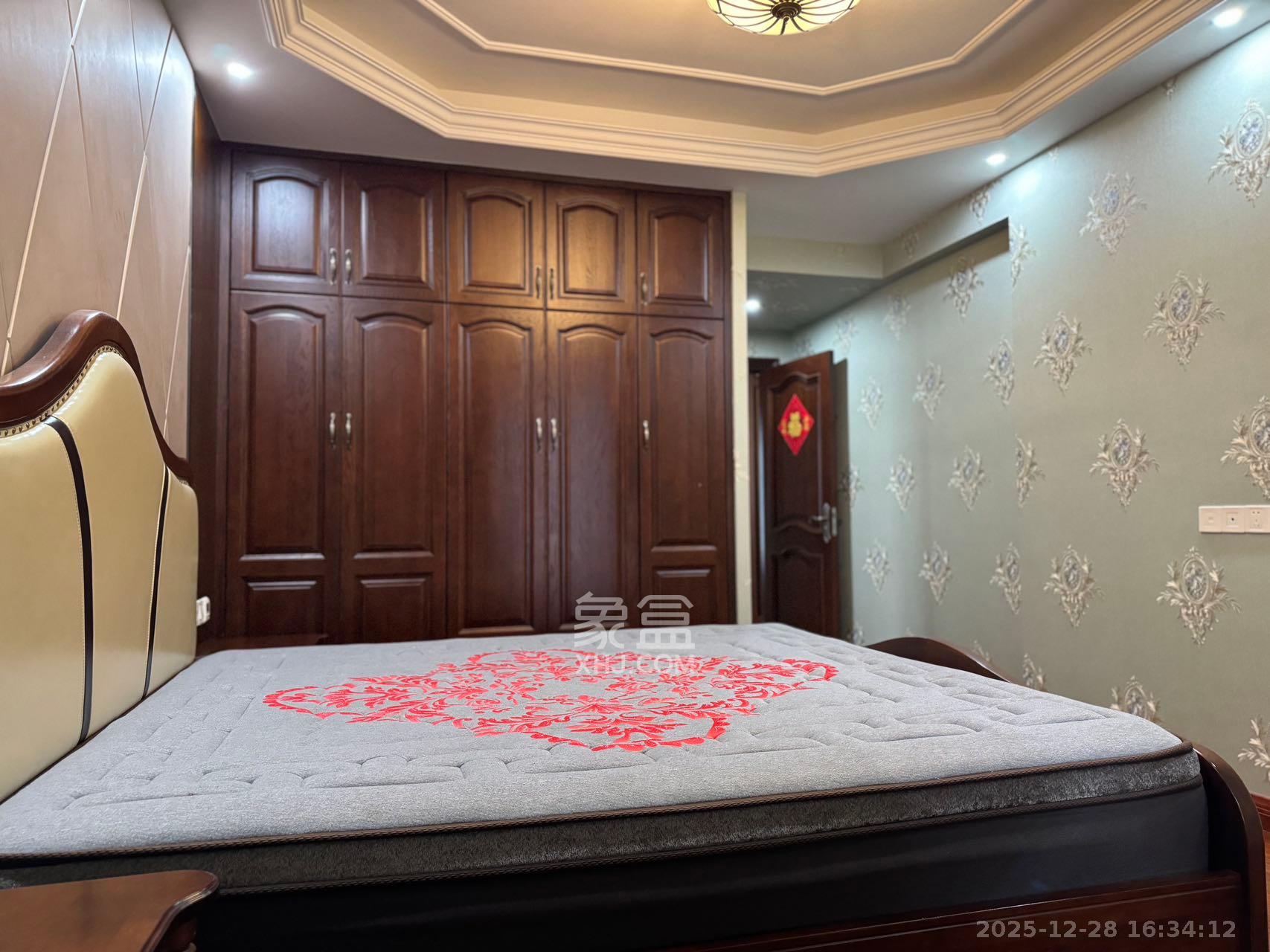 藏珑湖上国际花园高层