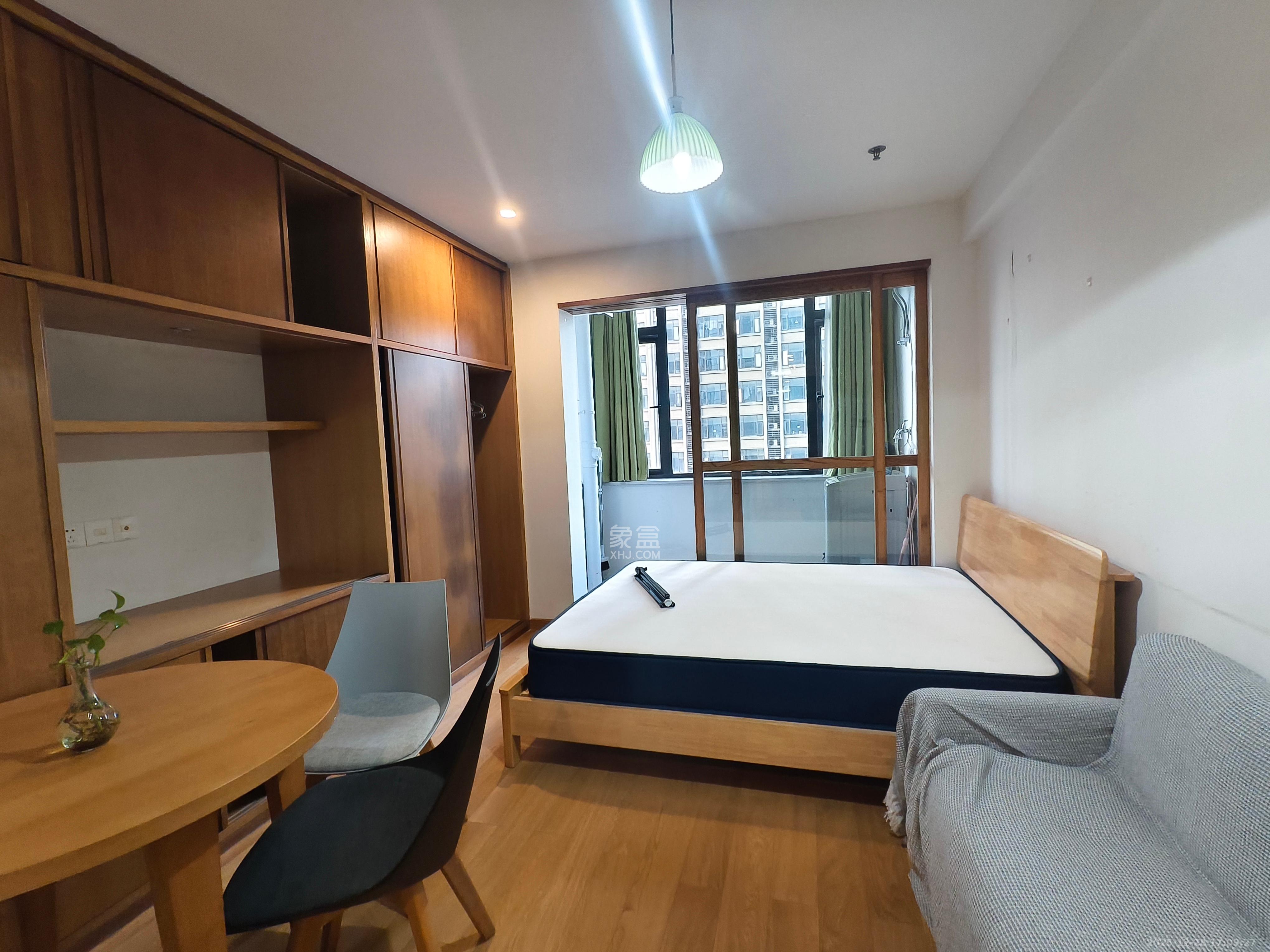 喜盈门范城  1室1厅1卫    1300.0元/月