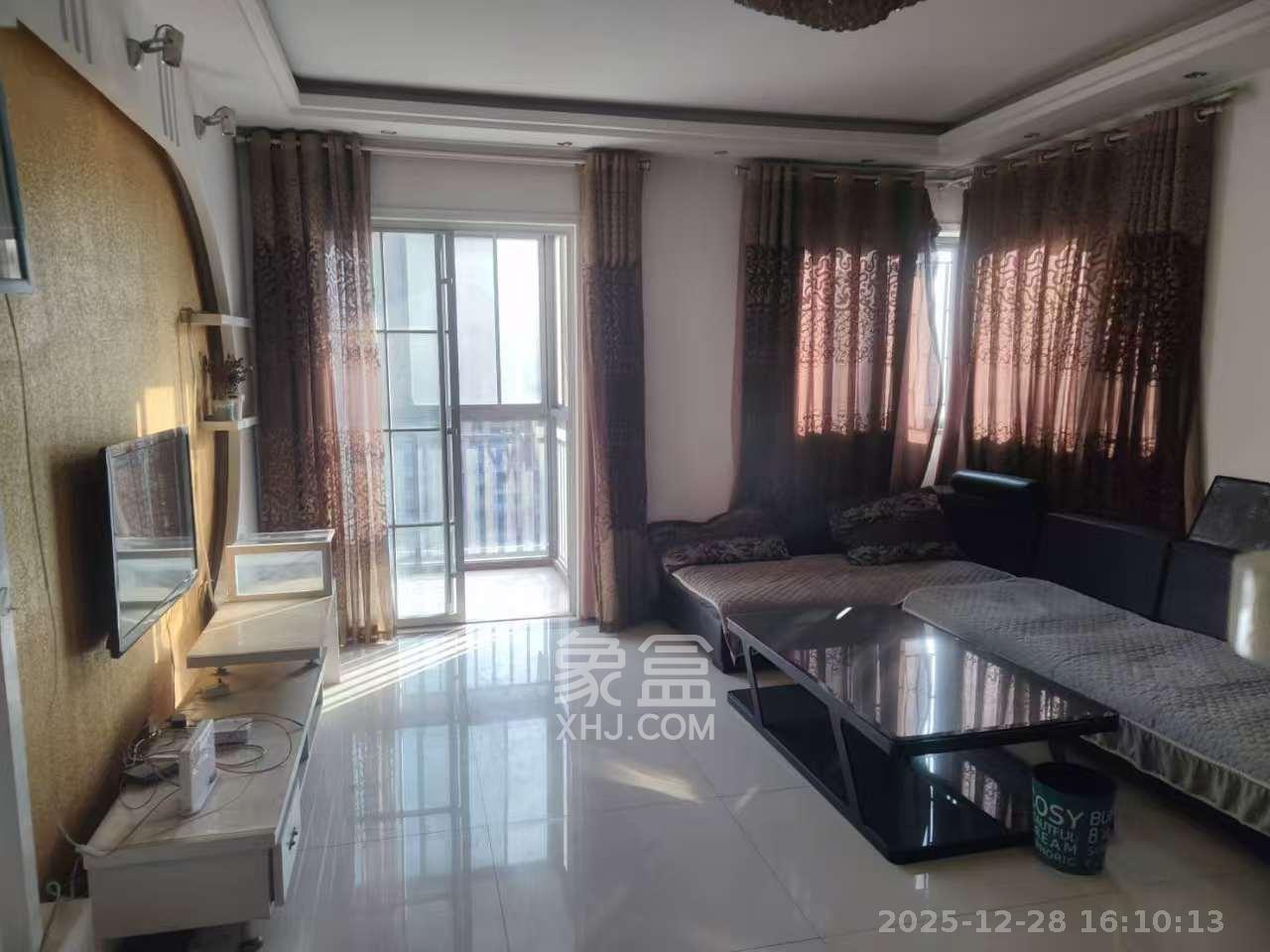 湘府名邸（同力家园）  4室2厅2卫    3000.0元/月