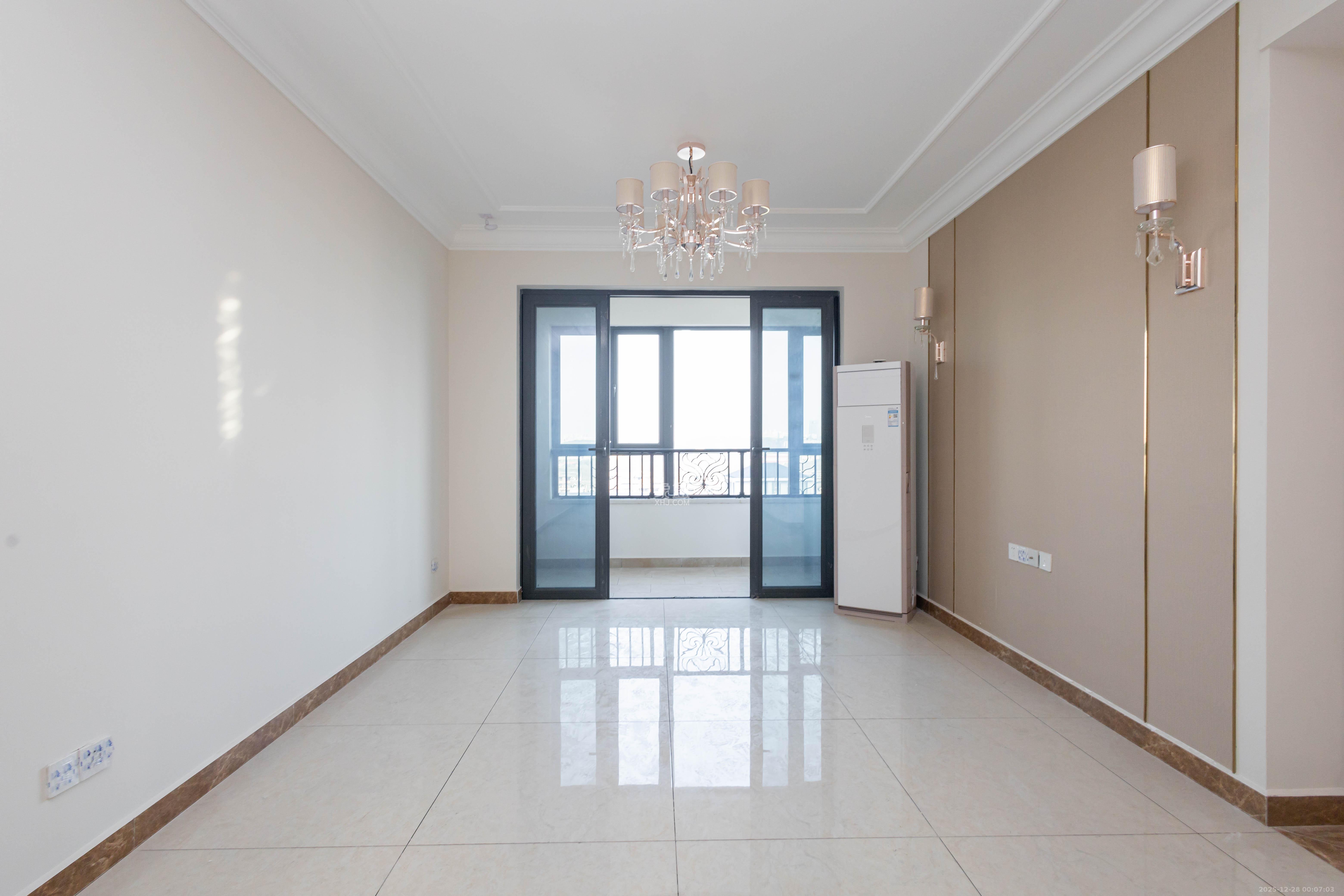 恒大江湾  3室2厅1卫    94.0万