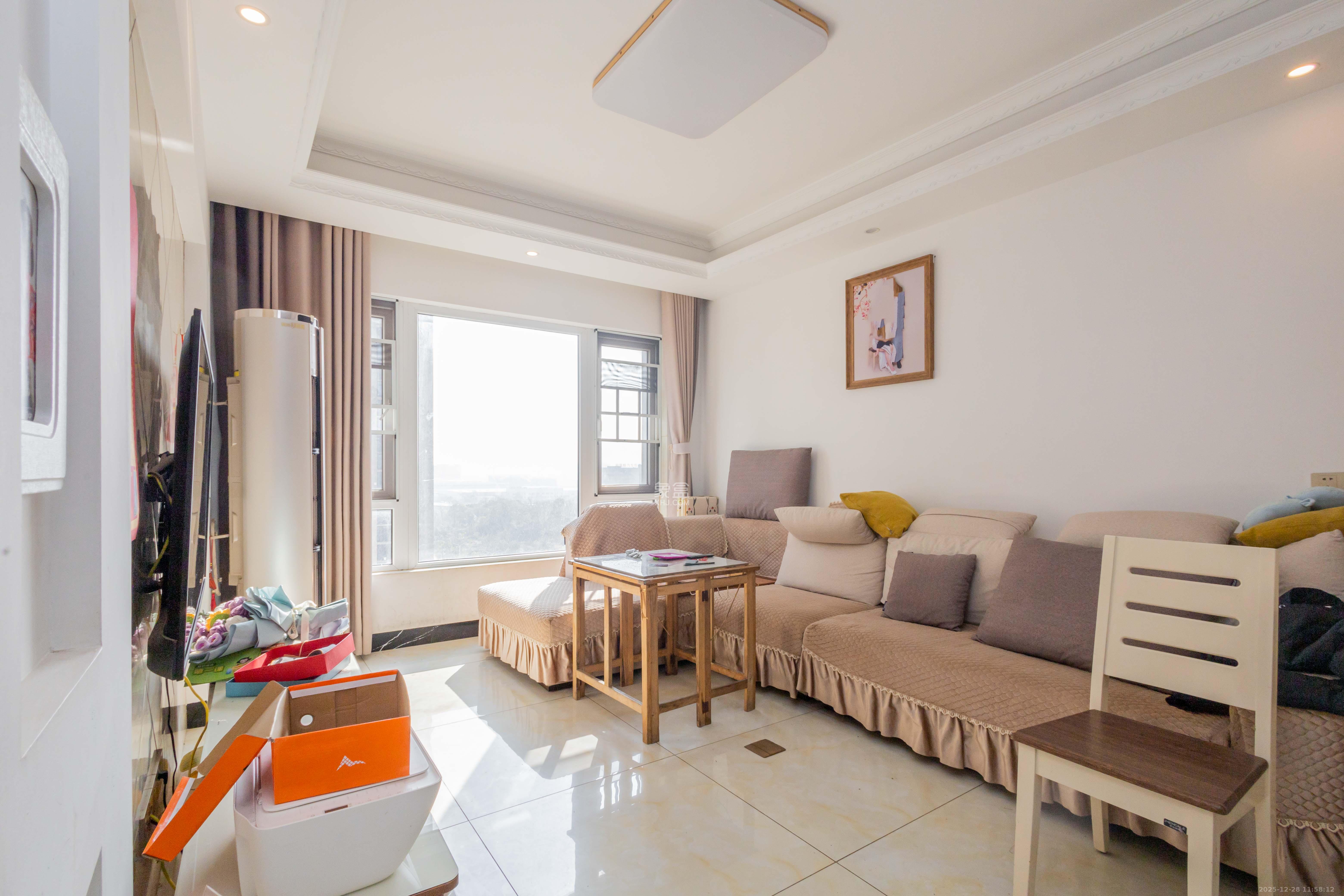 金科天悦（金科美邻汇）  3室1厅1卫    65.0万客厅