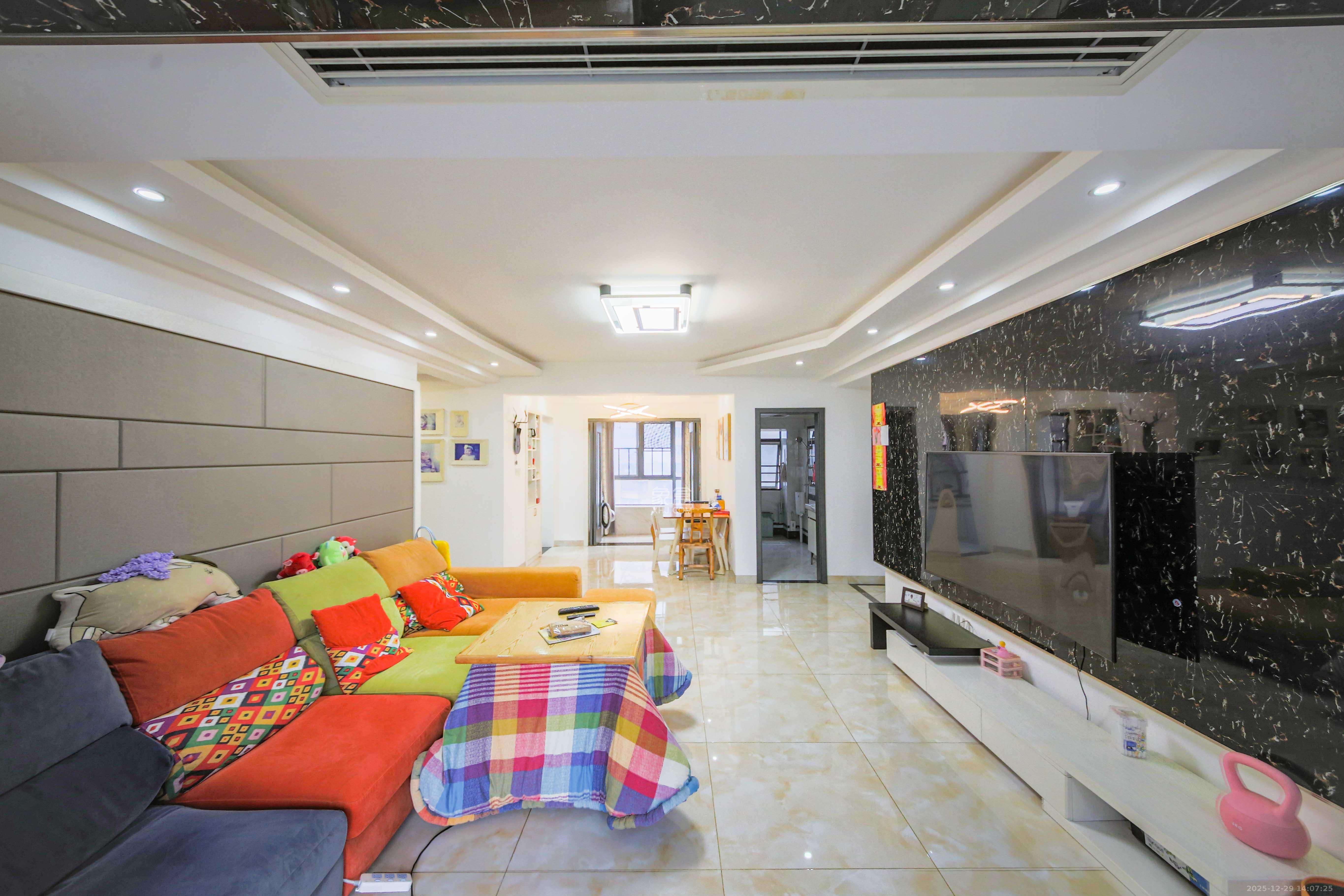 水墨林溪一期  3室2厅2卫    118.0万