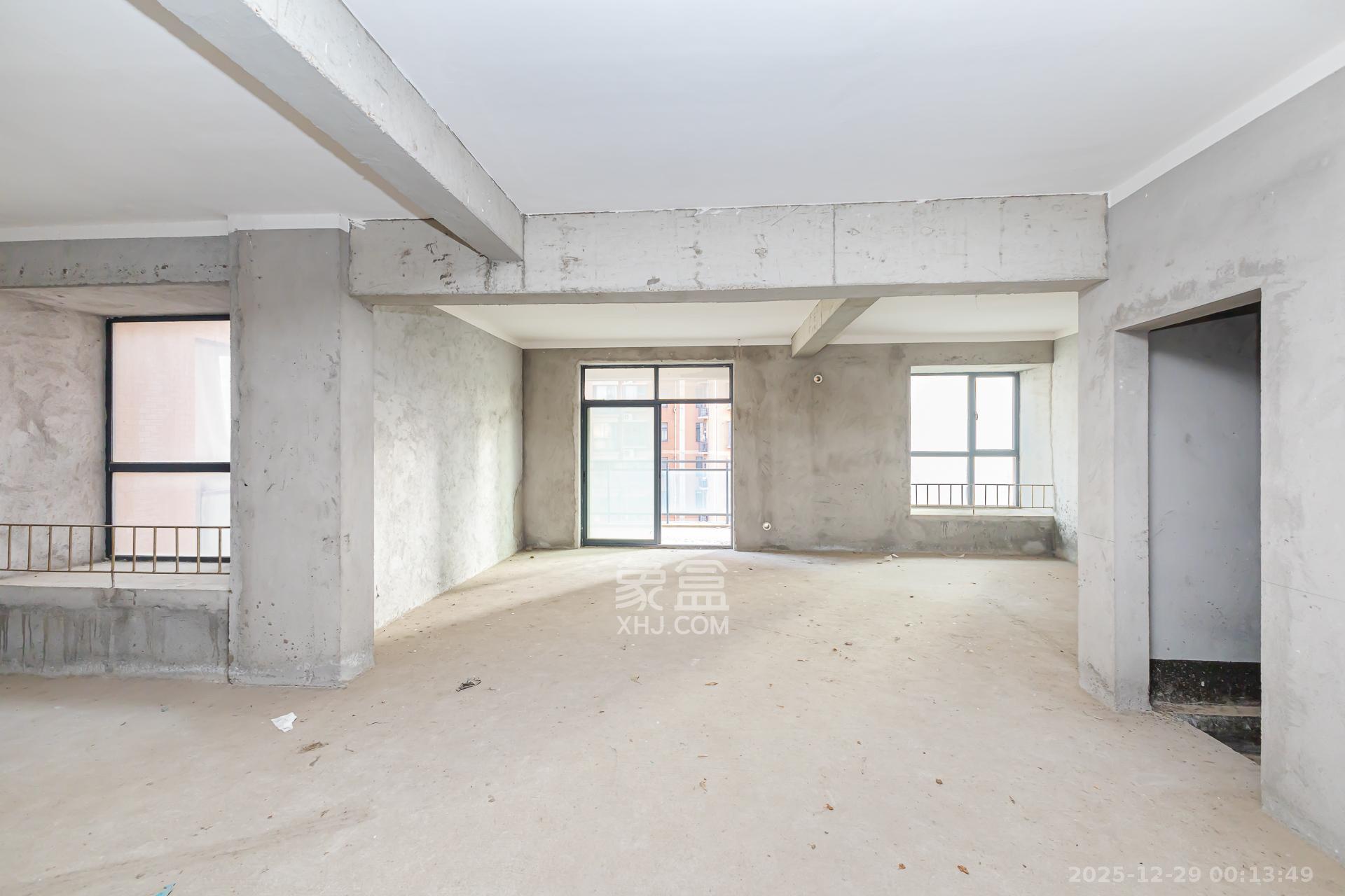 珠江东方明珠（新地东方明珠）一二期  2室2厅1卫    39.8万