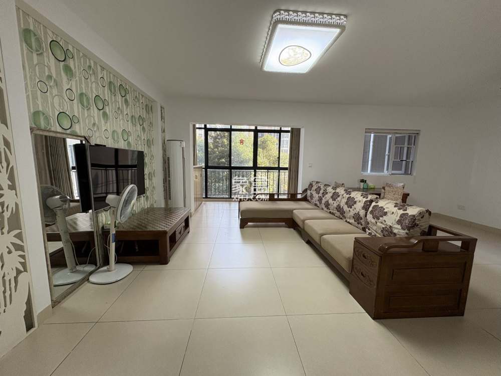 美的城二期  3室2厅2卫    56.8万