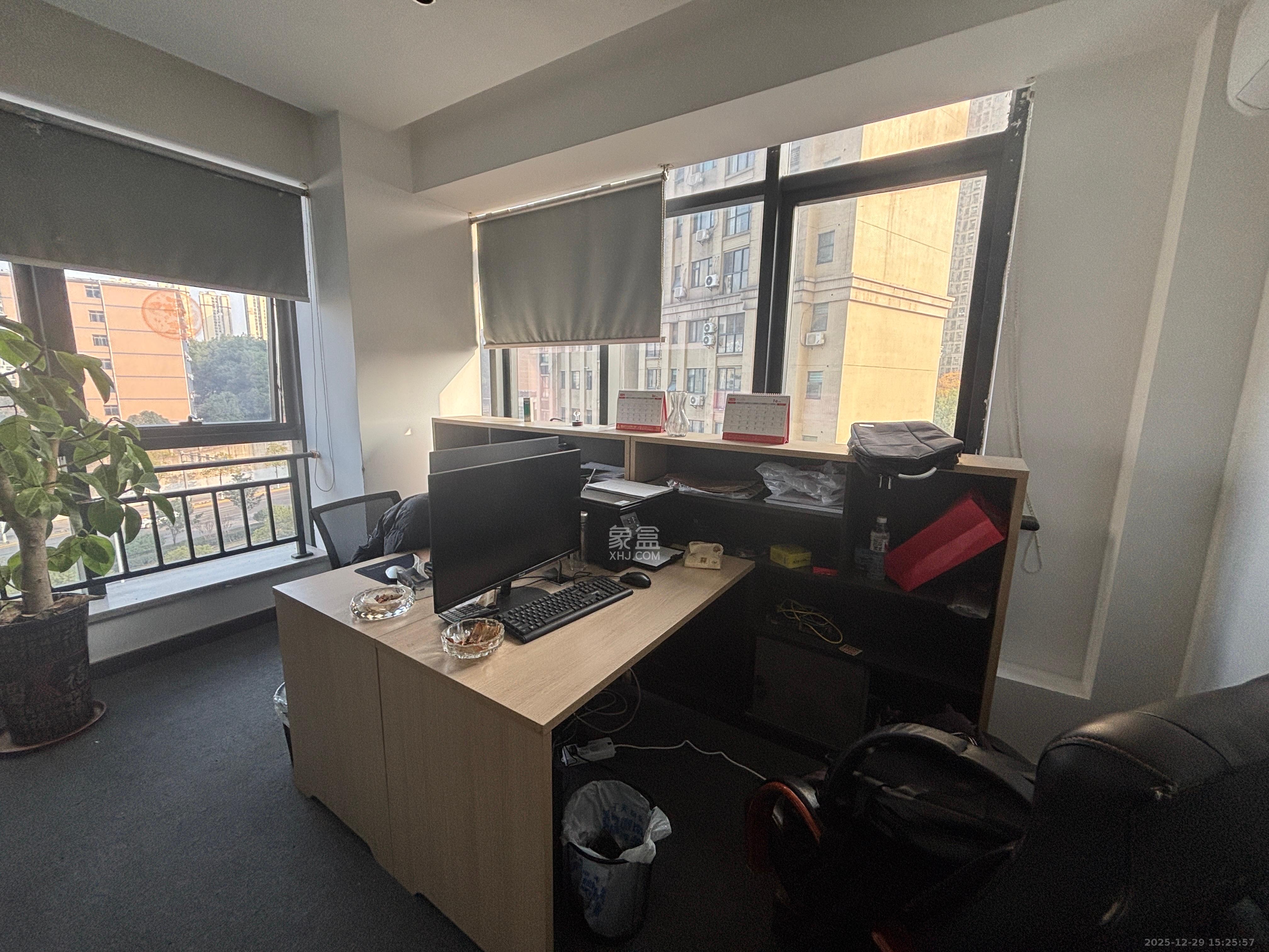 园康星都荟   94.27㎡      2900.0元/月室内图