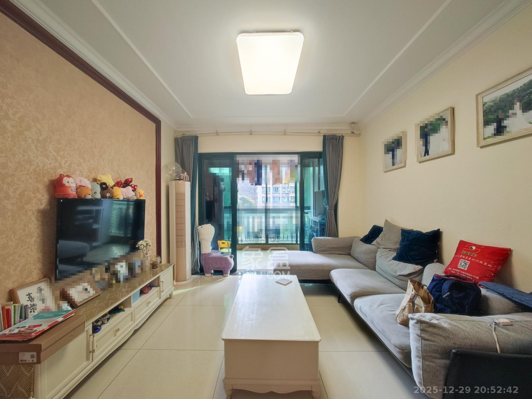 恒大城  2室2厅1卫    65.0万